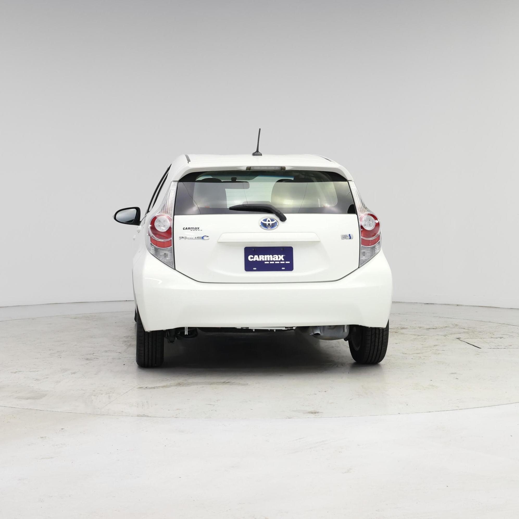 Thumbnail: 2013 Toyota Prius c - 6