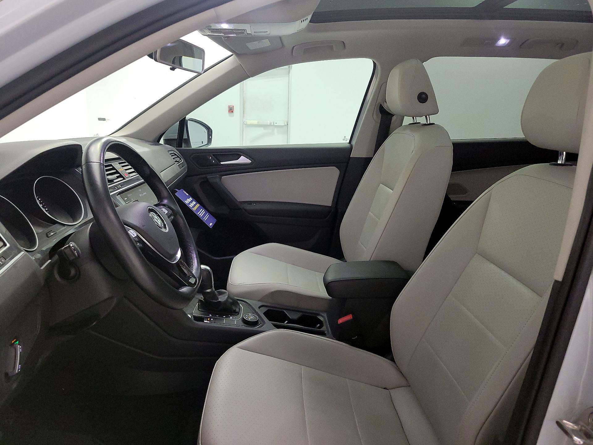 Thumbnail: 2019 Volkswagen Tiguan - 11