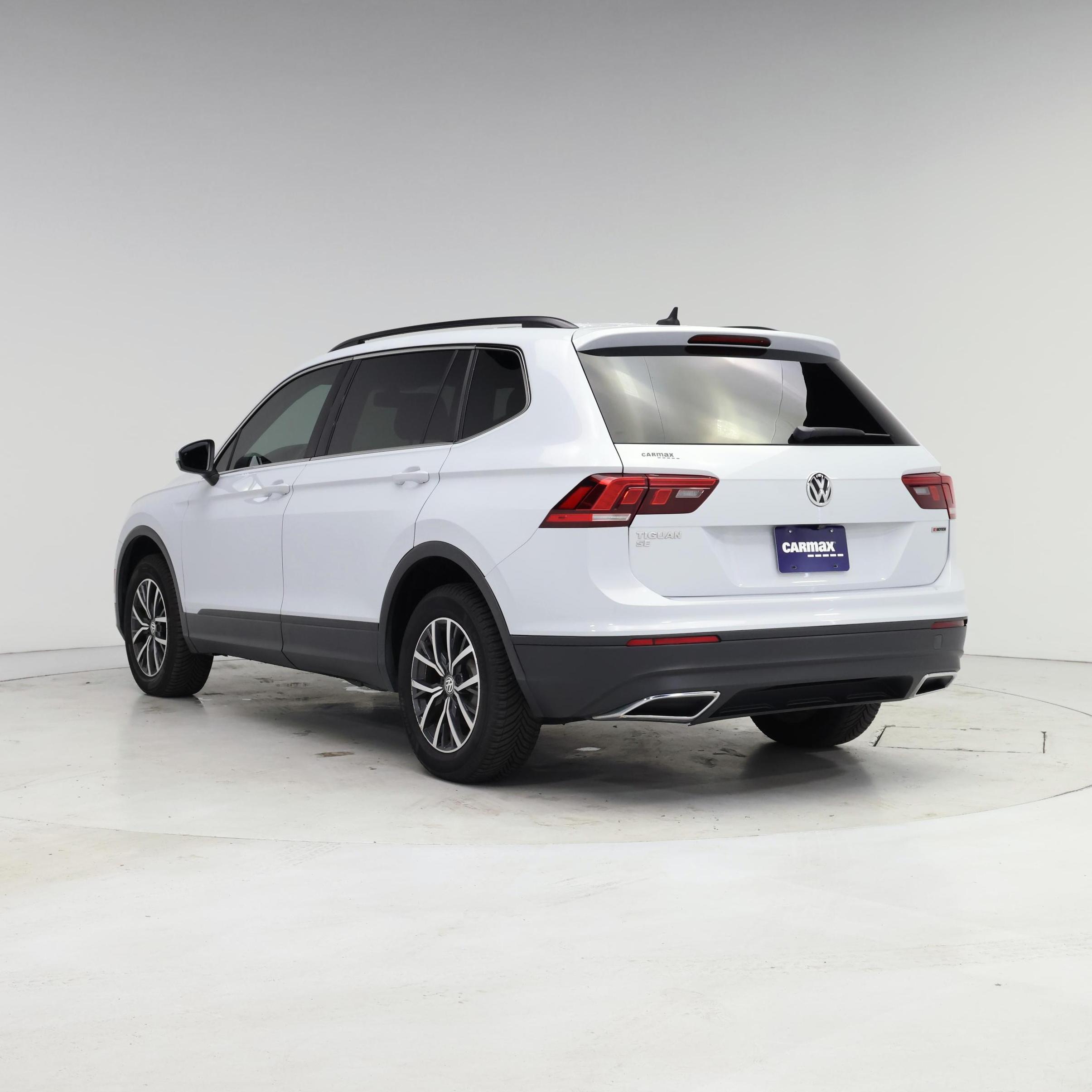 Thumbnail: 2019 Volkswagen Tiguan - 2
