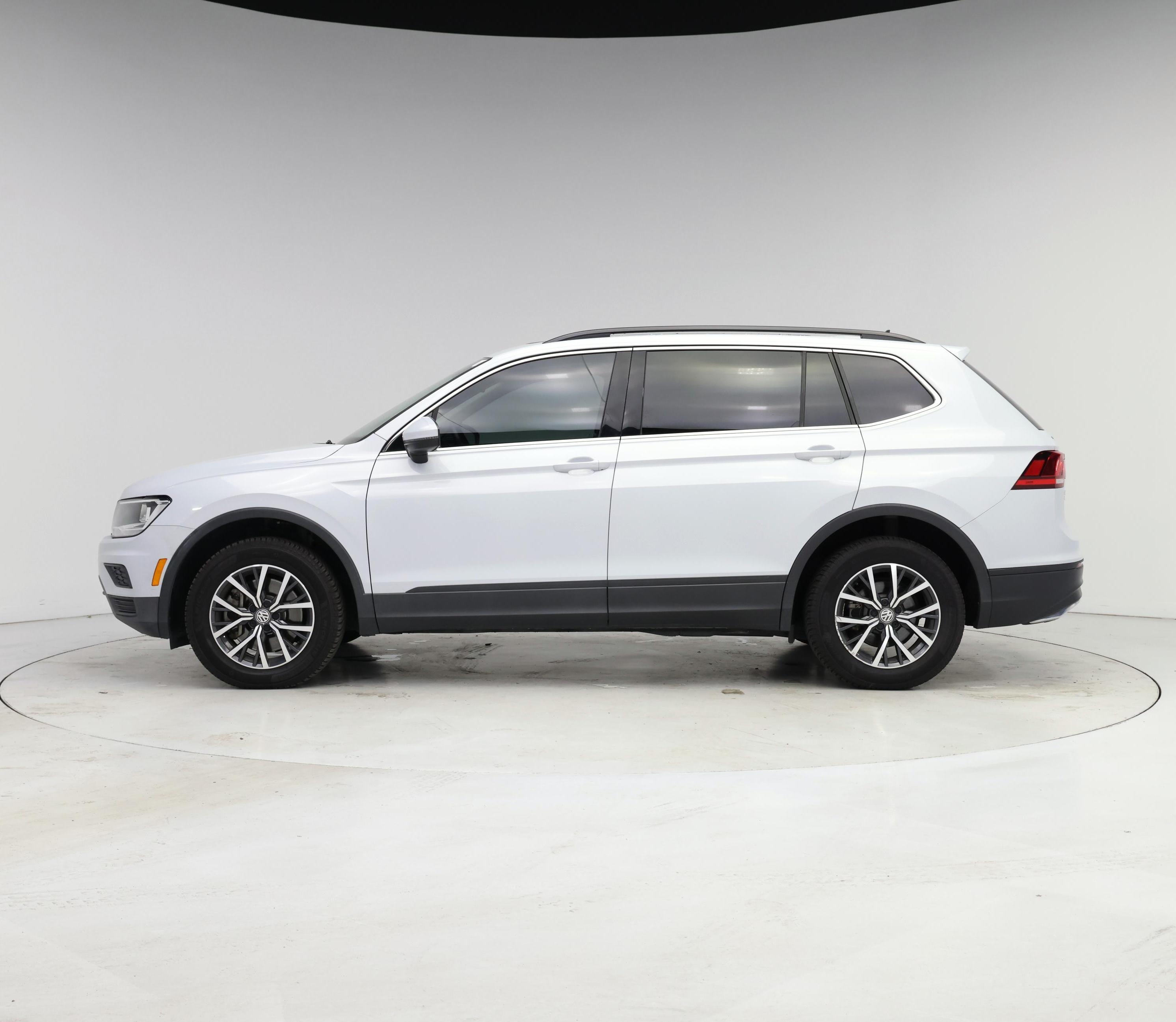 Thumbnail: 2019 Volkswagen Tiguan - 3
