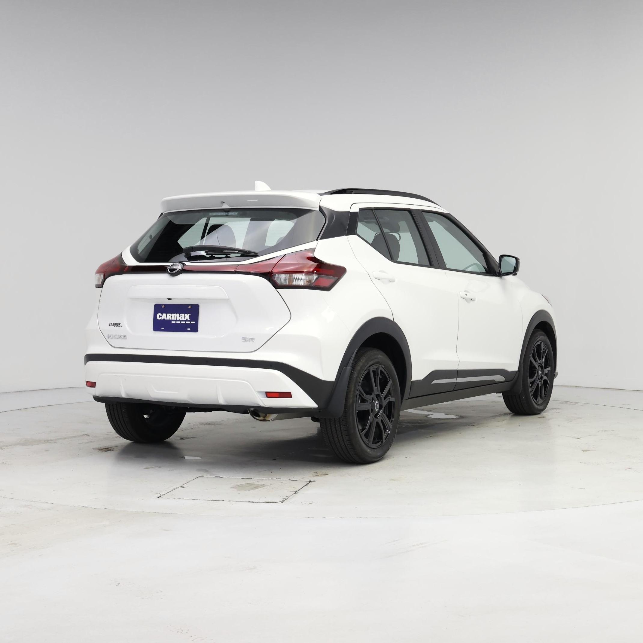 Thumbnail: 2024 Nissan Kicks - 8