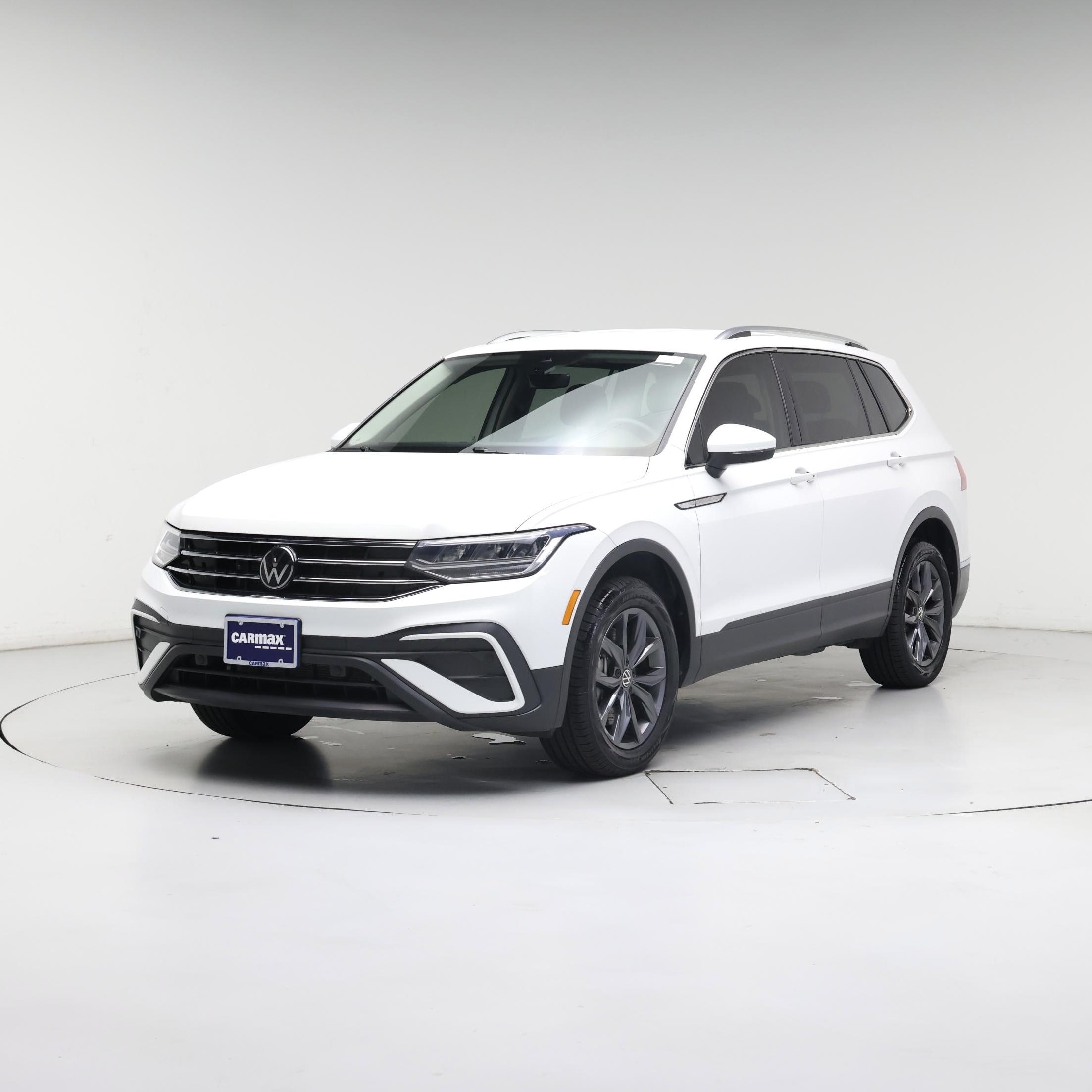 Thumbnail: 2024 Volkswagen Tiguan - 4
