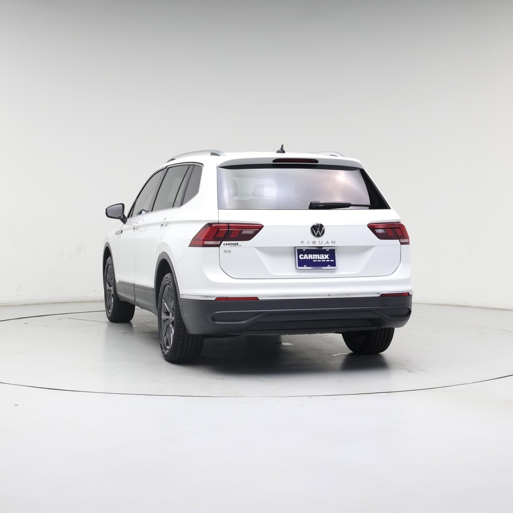 Thumbnail: 2024 Volkswagen Tiguan - 6