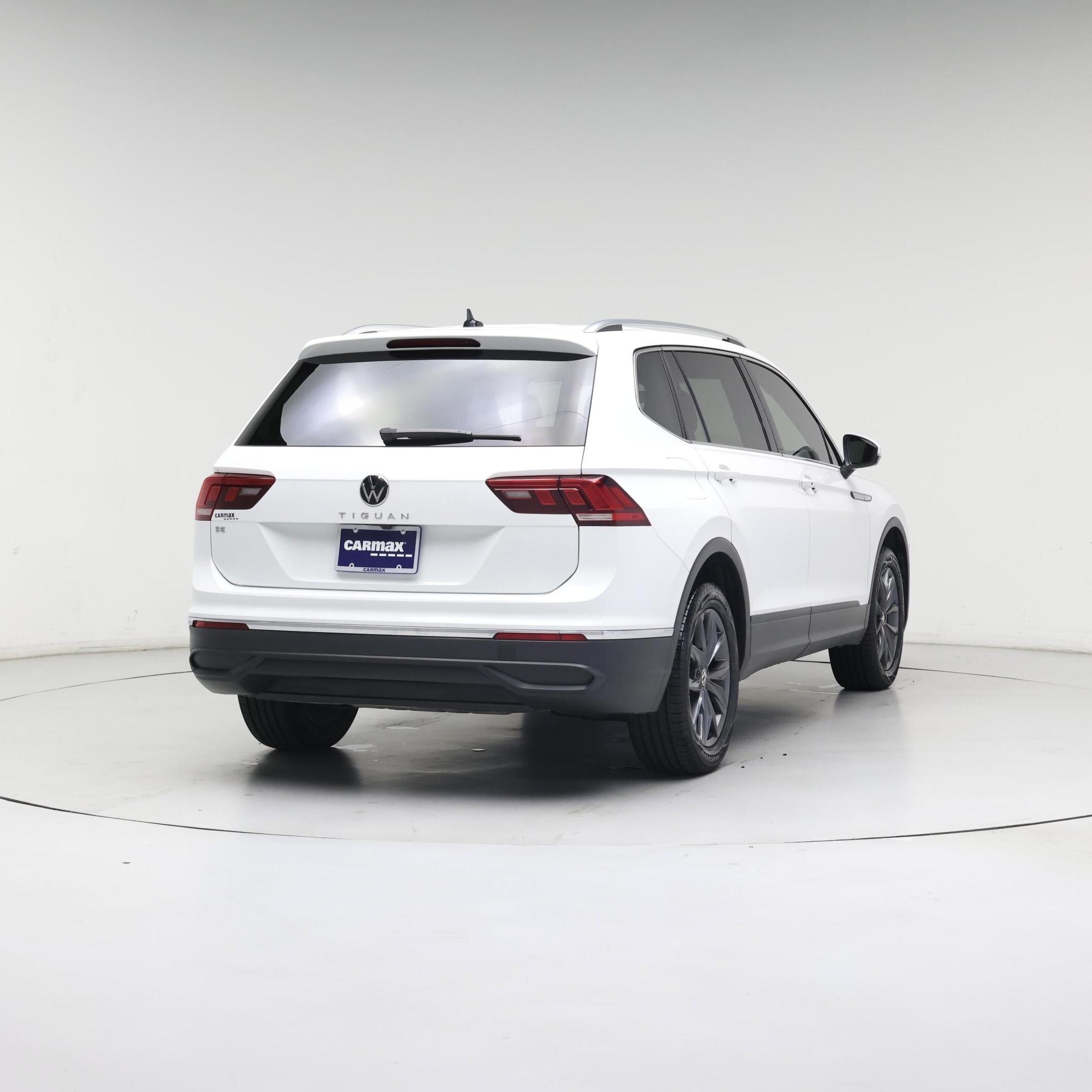 Thumbnail: 2024 Volkswagen Tiguan - 8