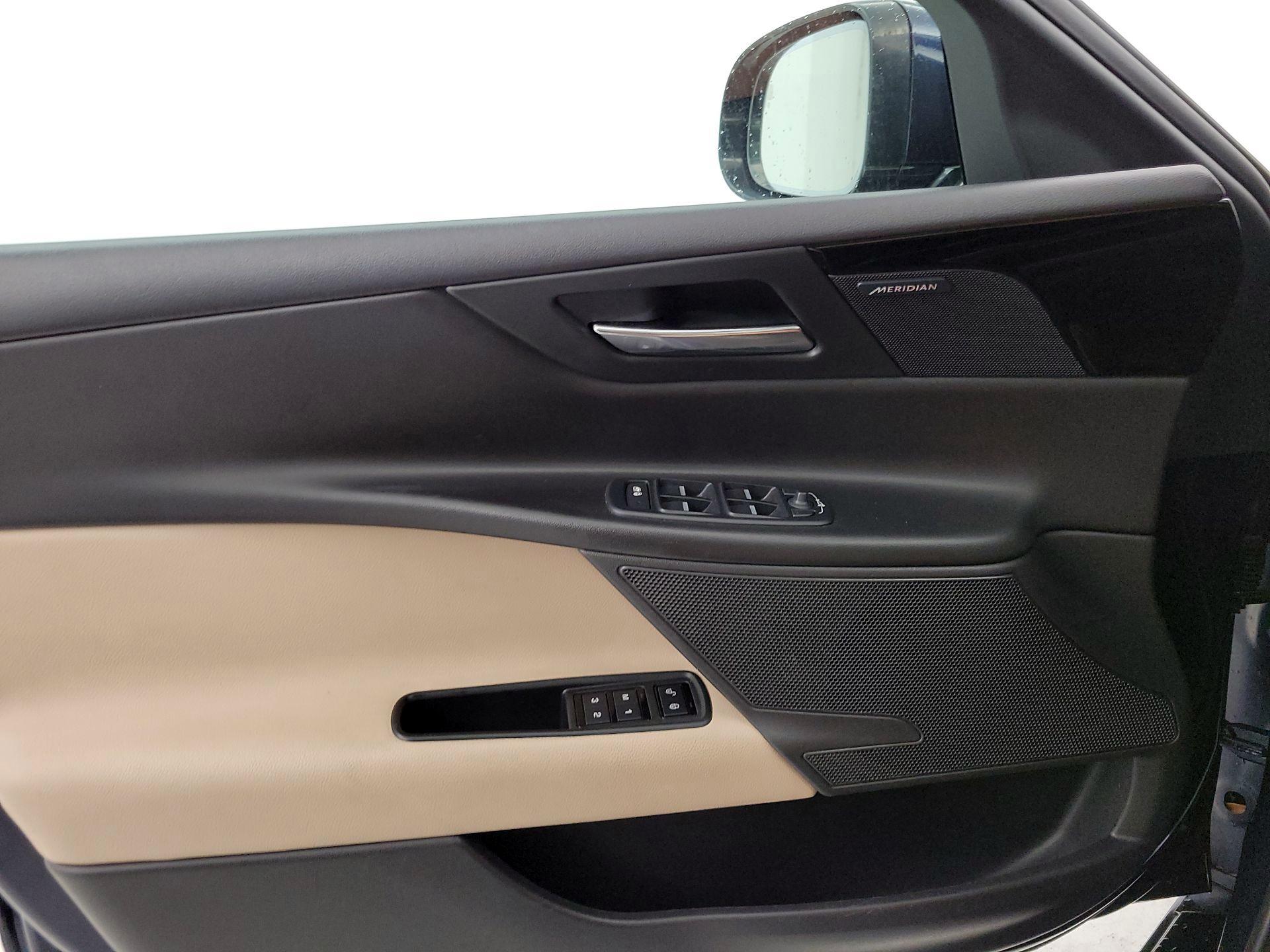 Thumbnail: 2019 Jaguar XE - 12