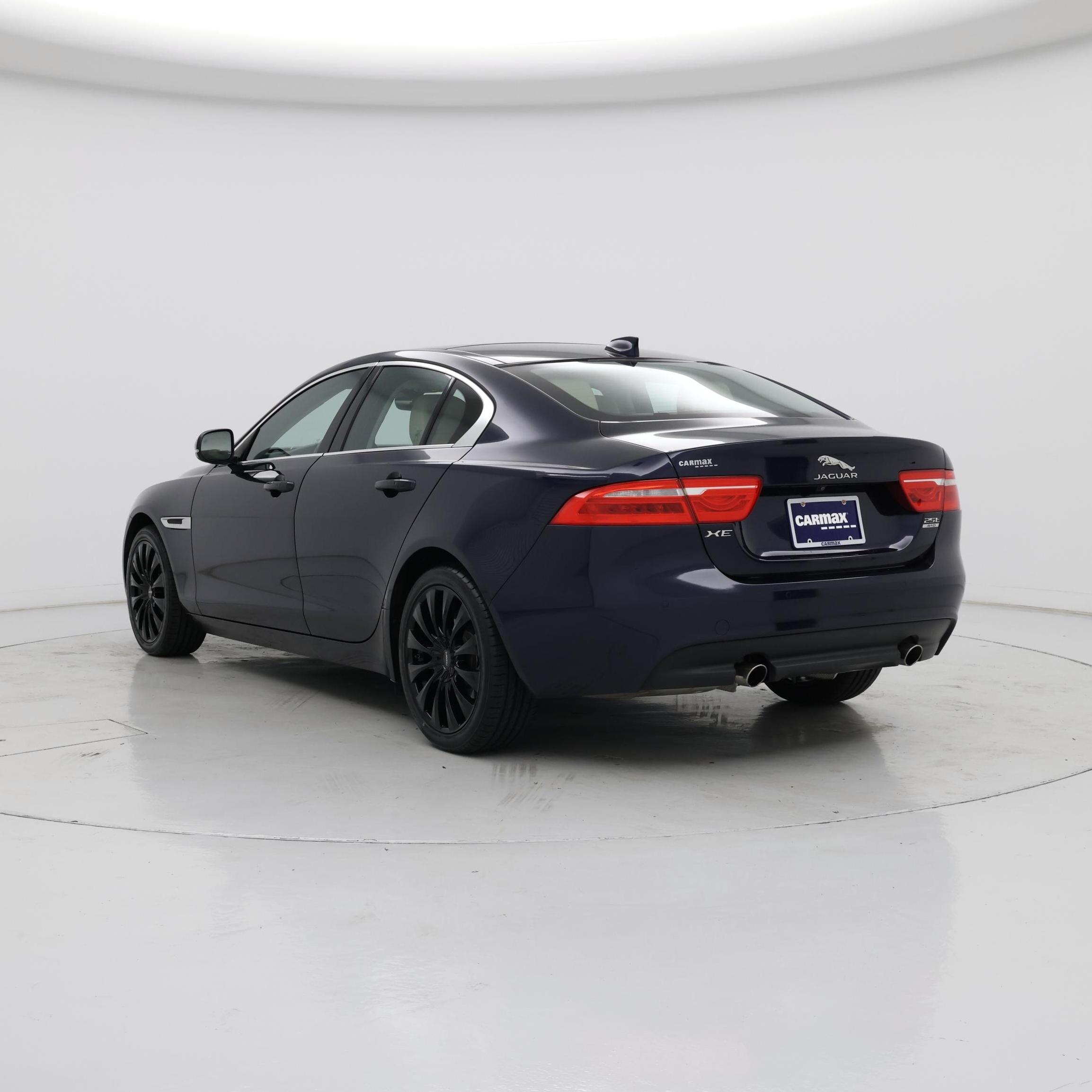 Thumbnail: 2019 Jaguar XE - 2