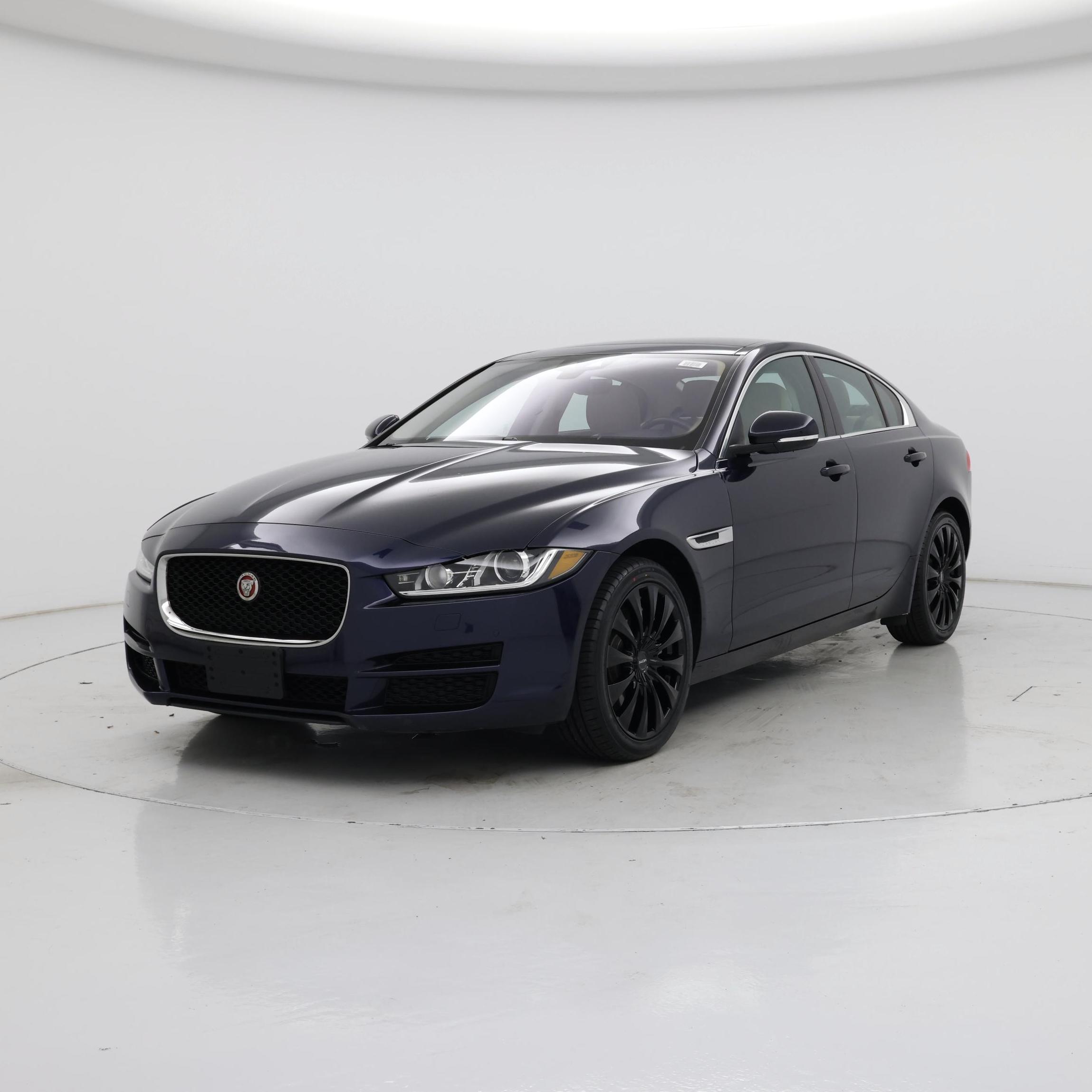 Thumbnail: 2019 Jaguar XE - 4