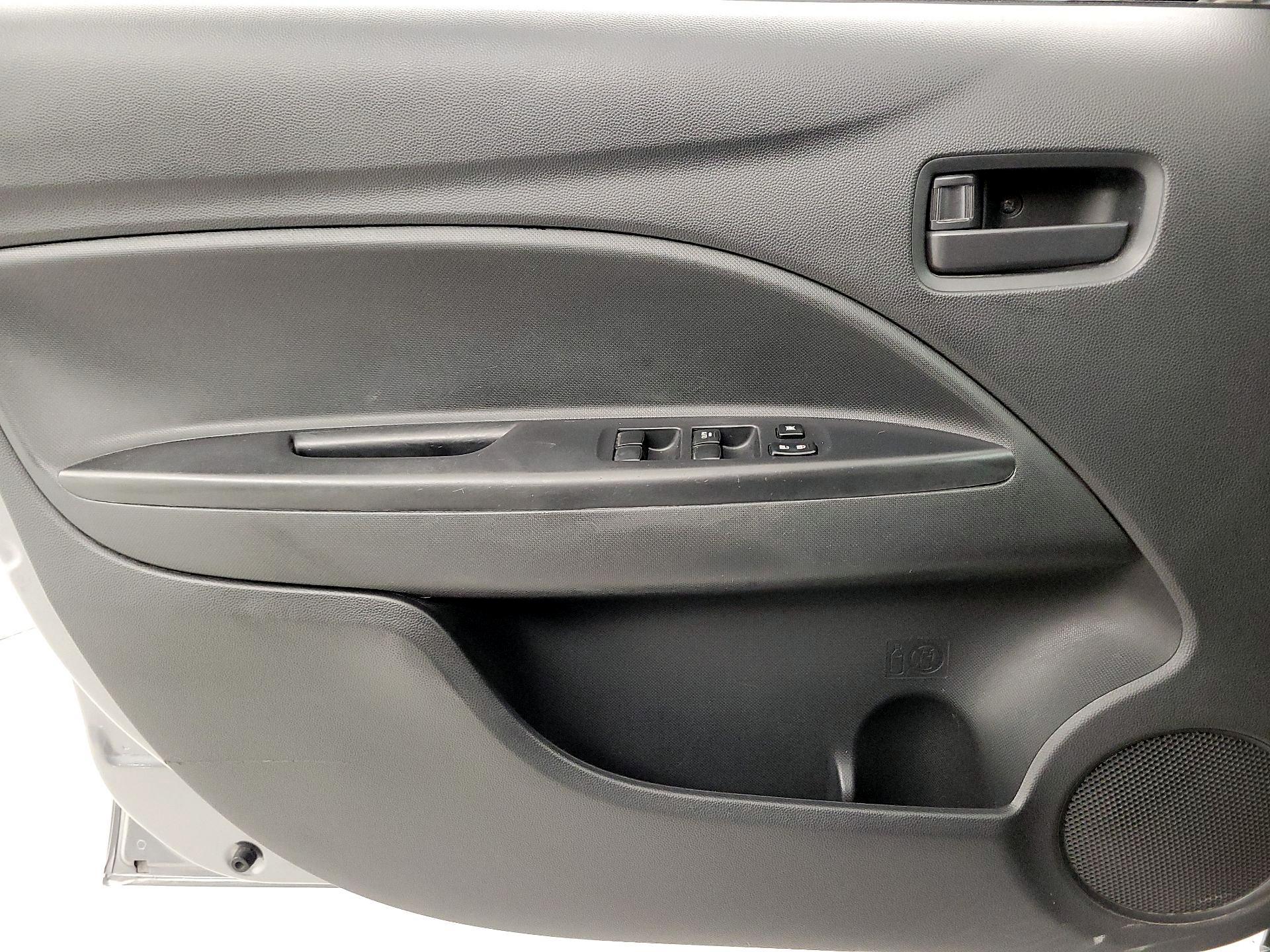 Thumbnail: 2017 Mitsubishi Mirage - 12