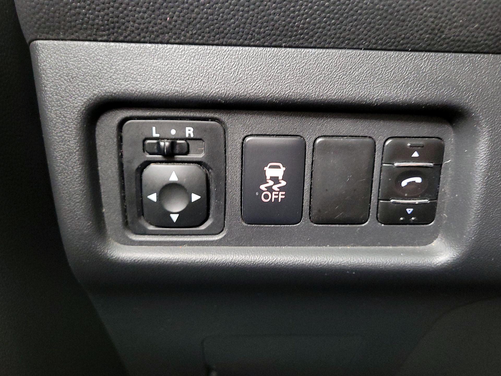 Thumbnail: 2017 Mitsubishi Mirage - 13