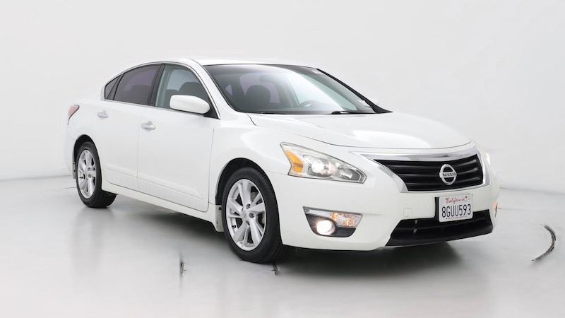 2015 Nissan Altima SV Hero Image