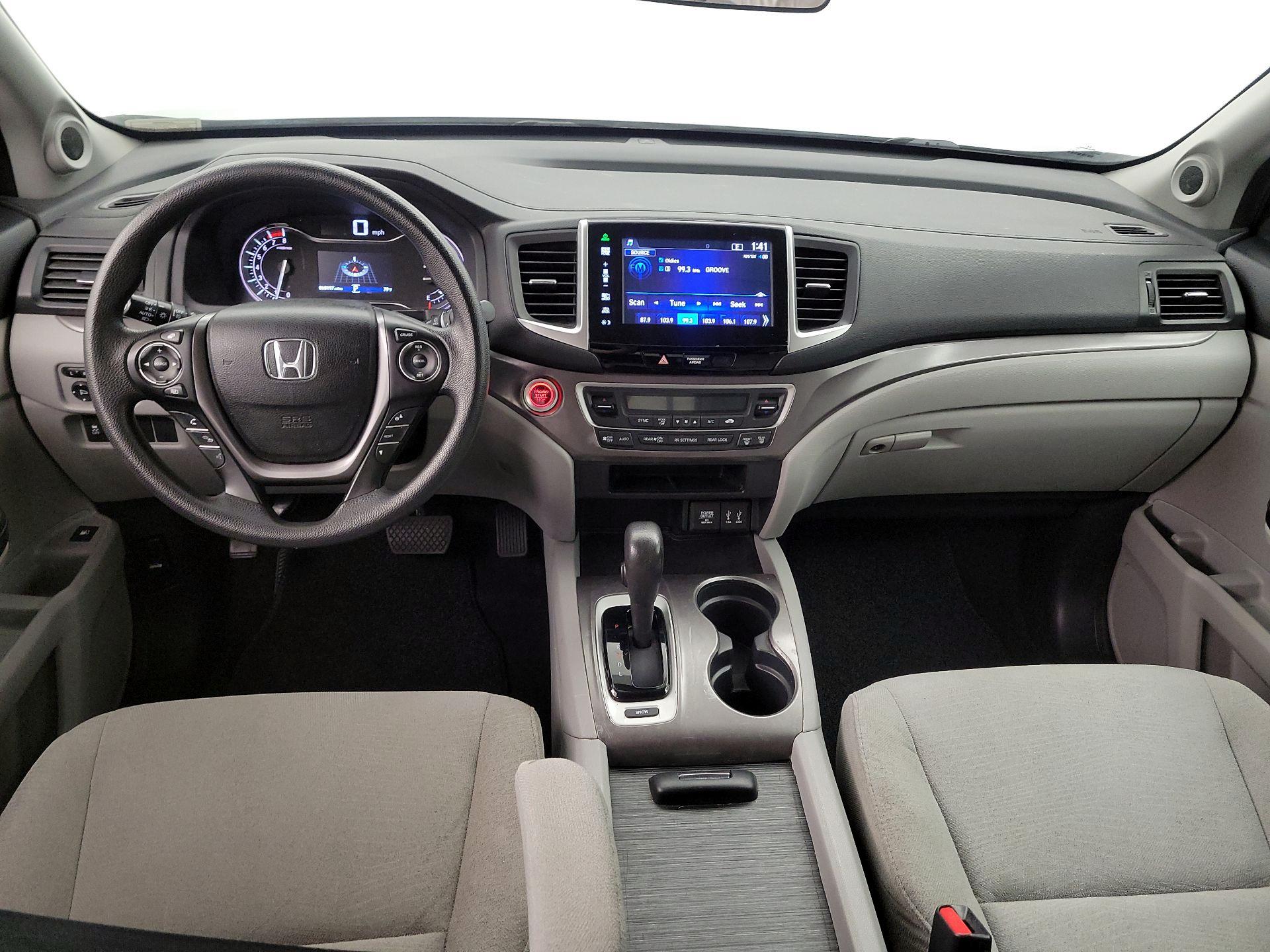 Thumbnail: 2016 Honda Pilot - 9