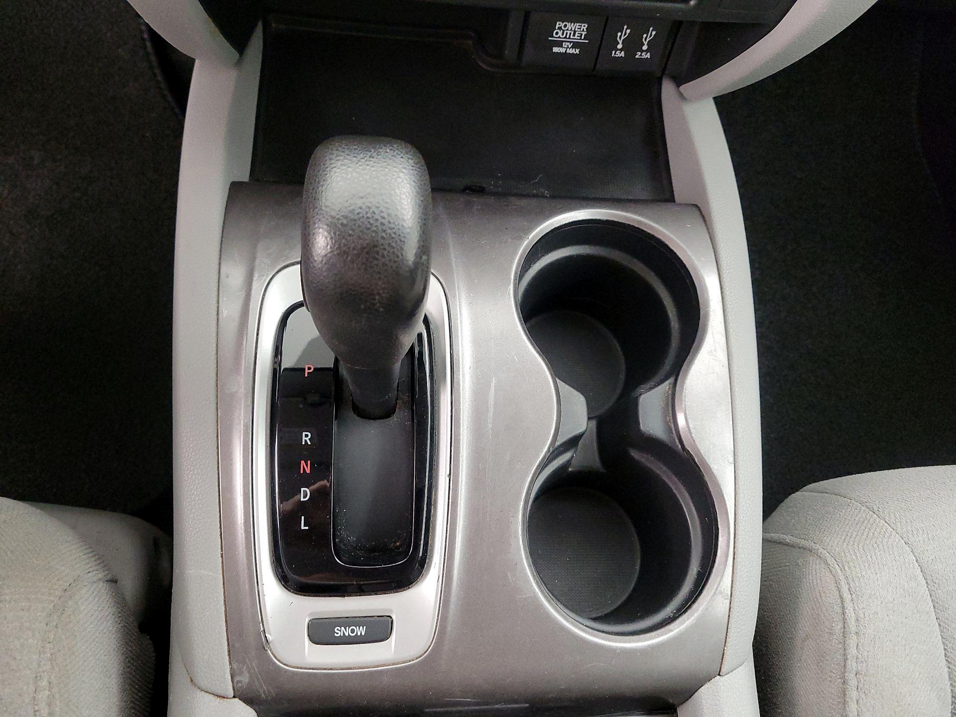 Thumbnail: 2016 Honda Pilot - 17