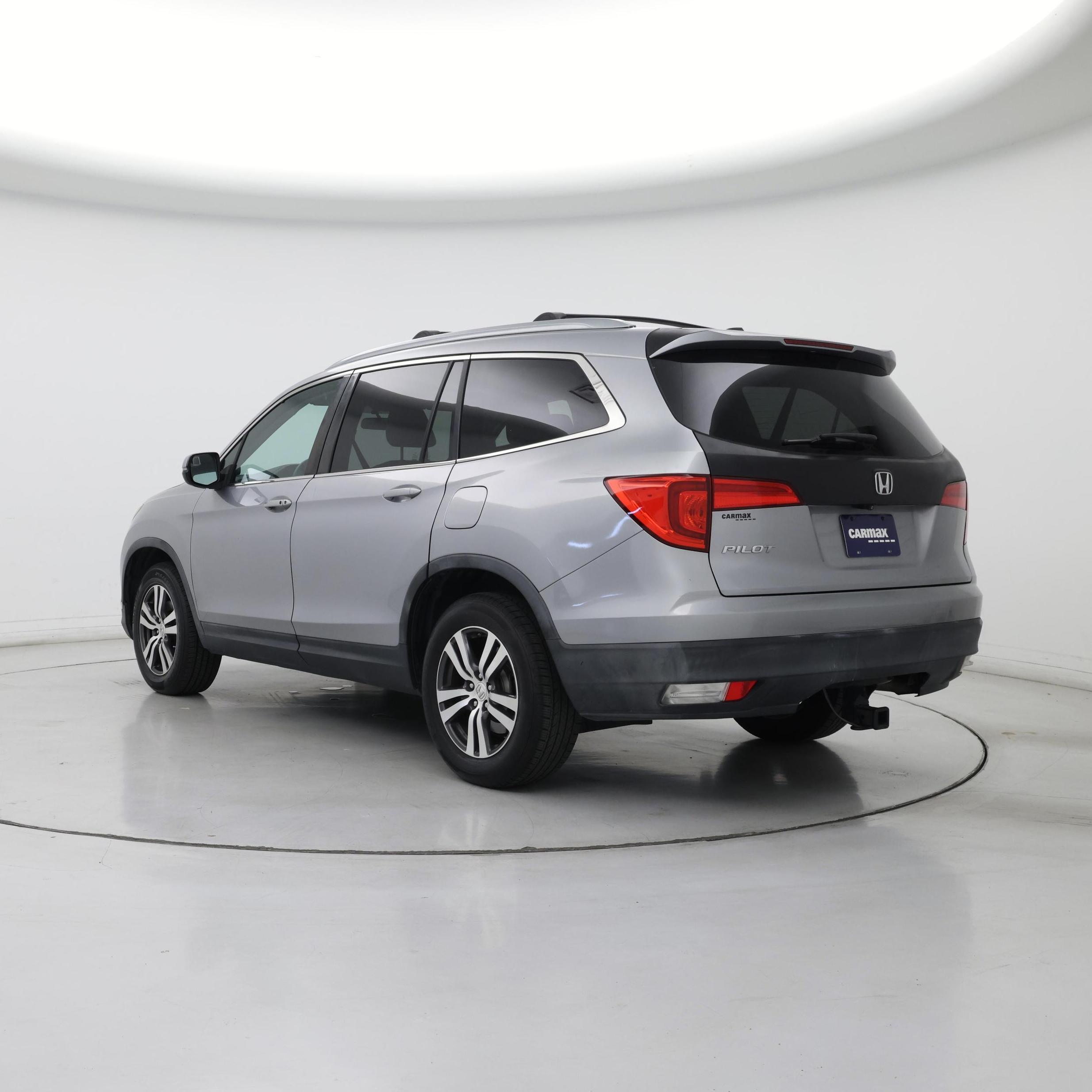 Thumbnail: 2016 Honda Pilot - 2