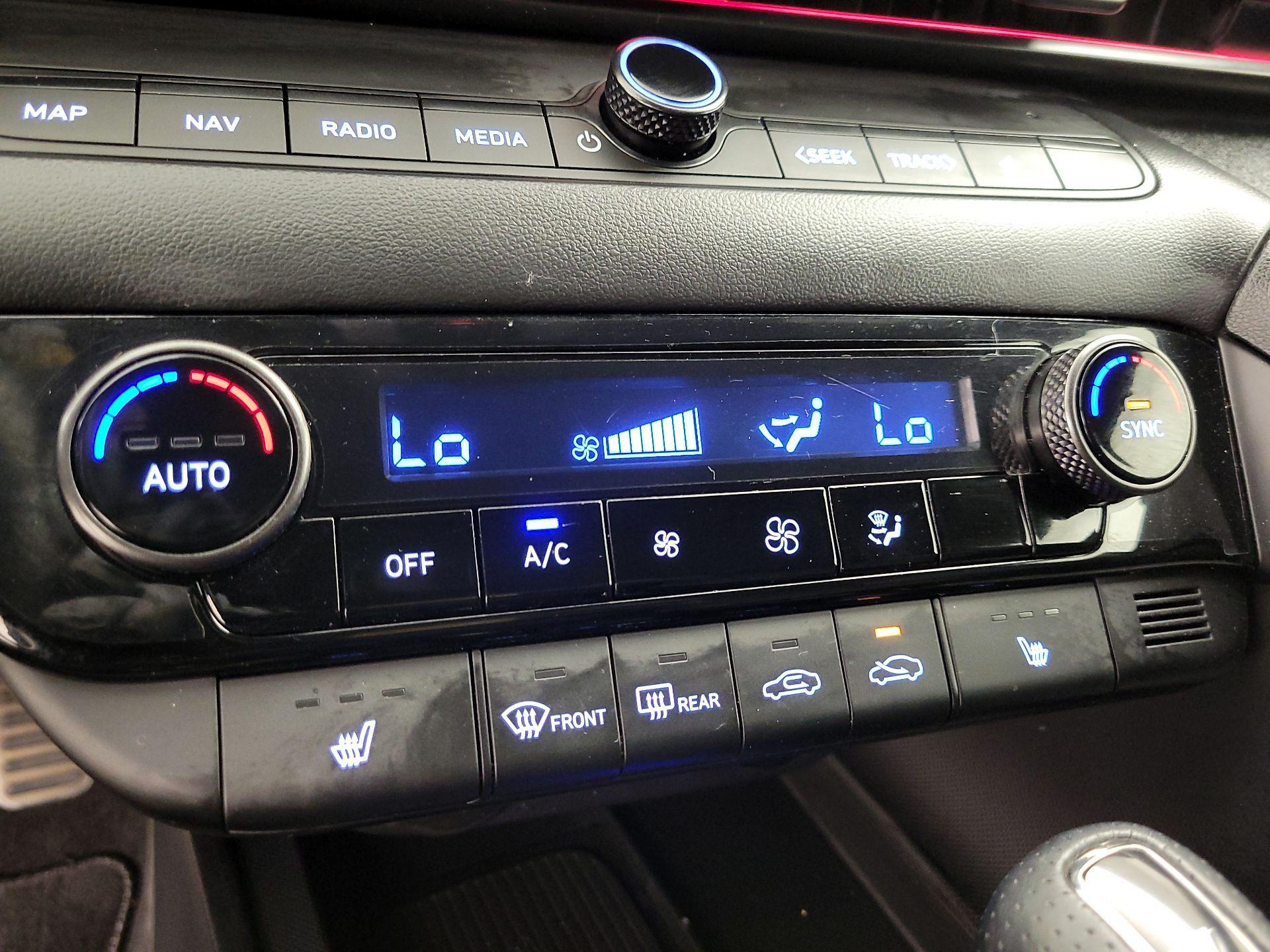 Thumbnail: 2024 Hyundai Elantra - 16