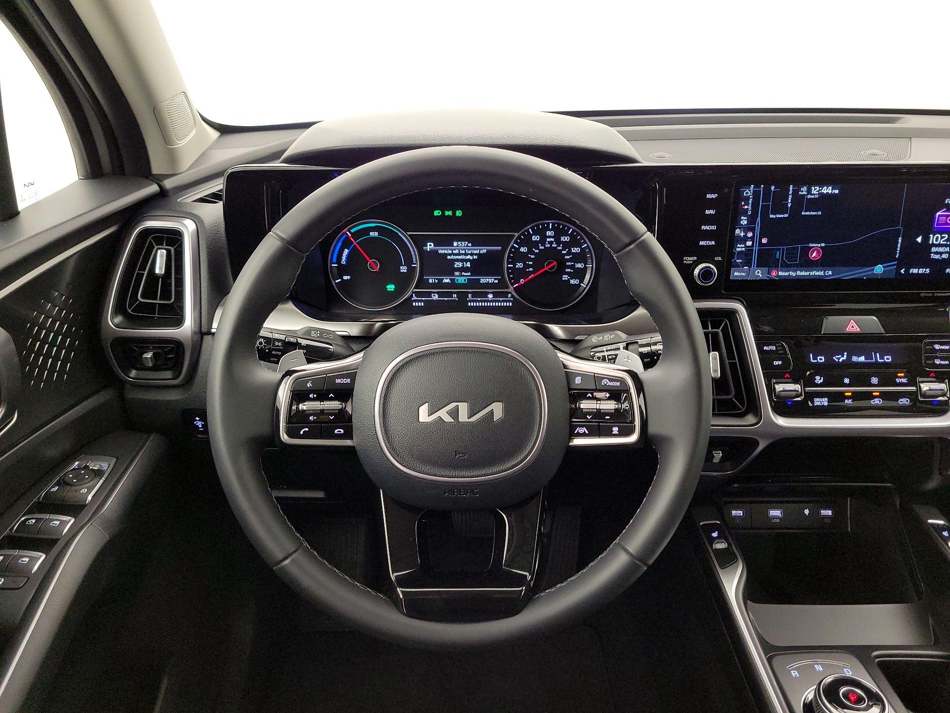 Thumbnail: 2023 Kia Sorento - 10