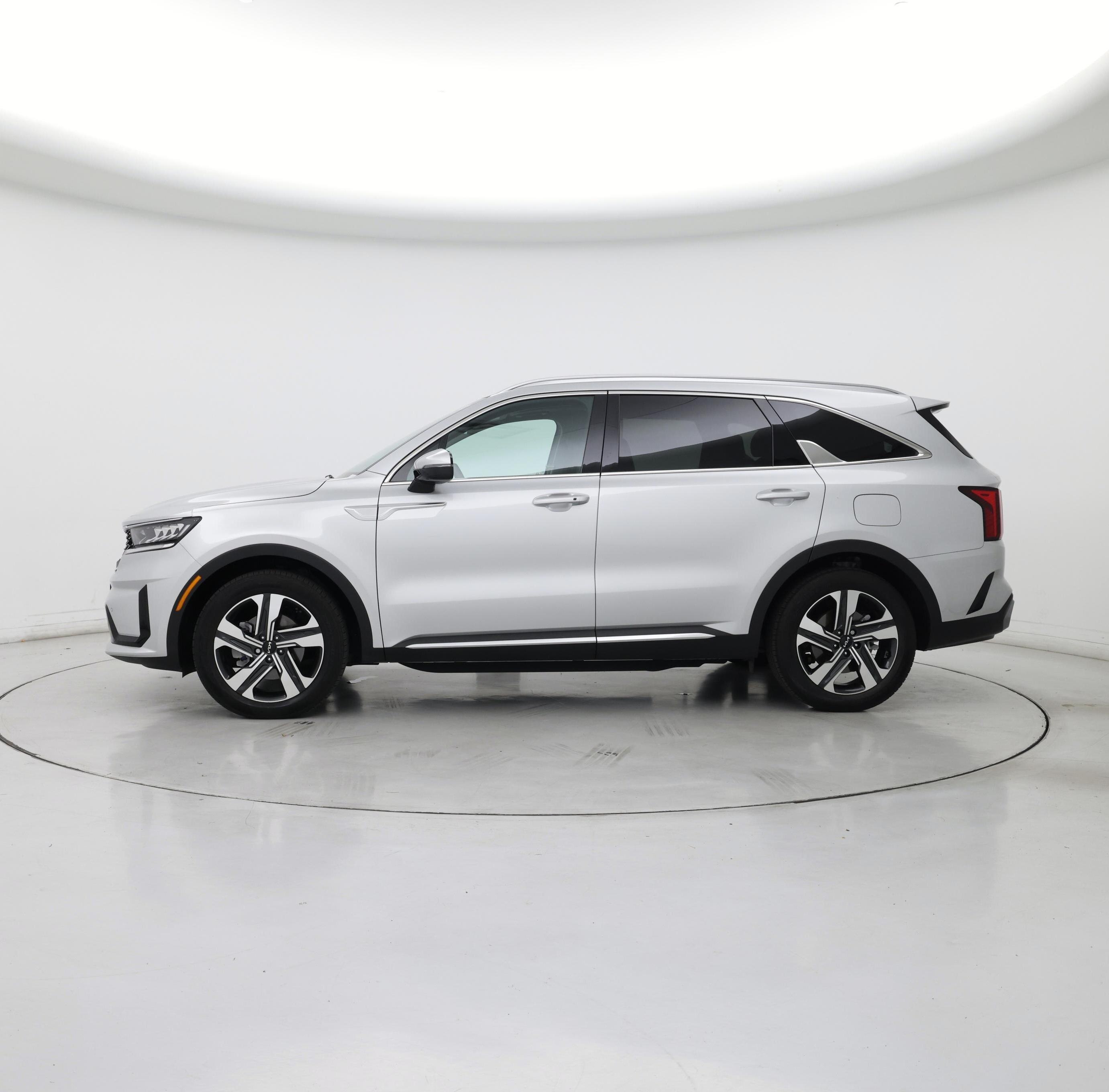 Thumbnail: 2023 Kia Sorento - 3