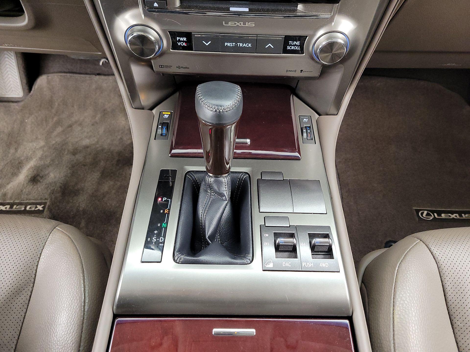 Thumbnail: 2019 Lexus GX - 18