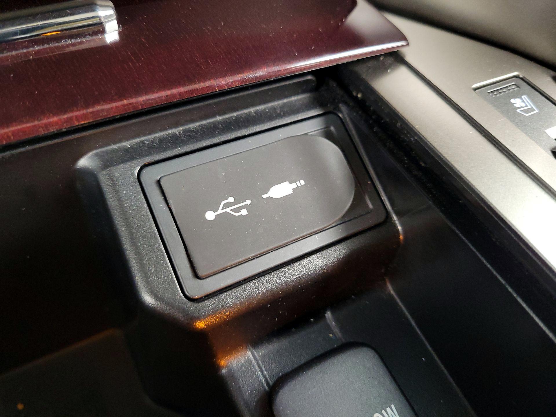 Thumbnail: 2019 Lexus GX - 19