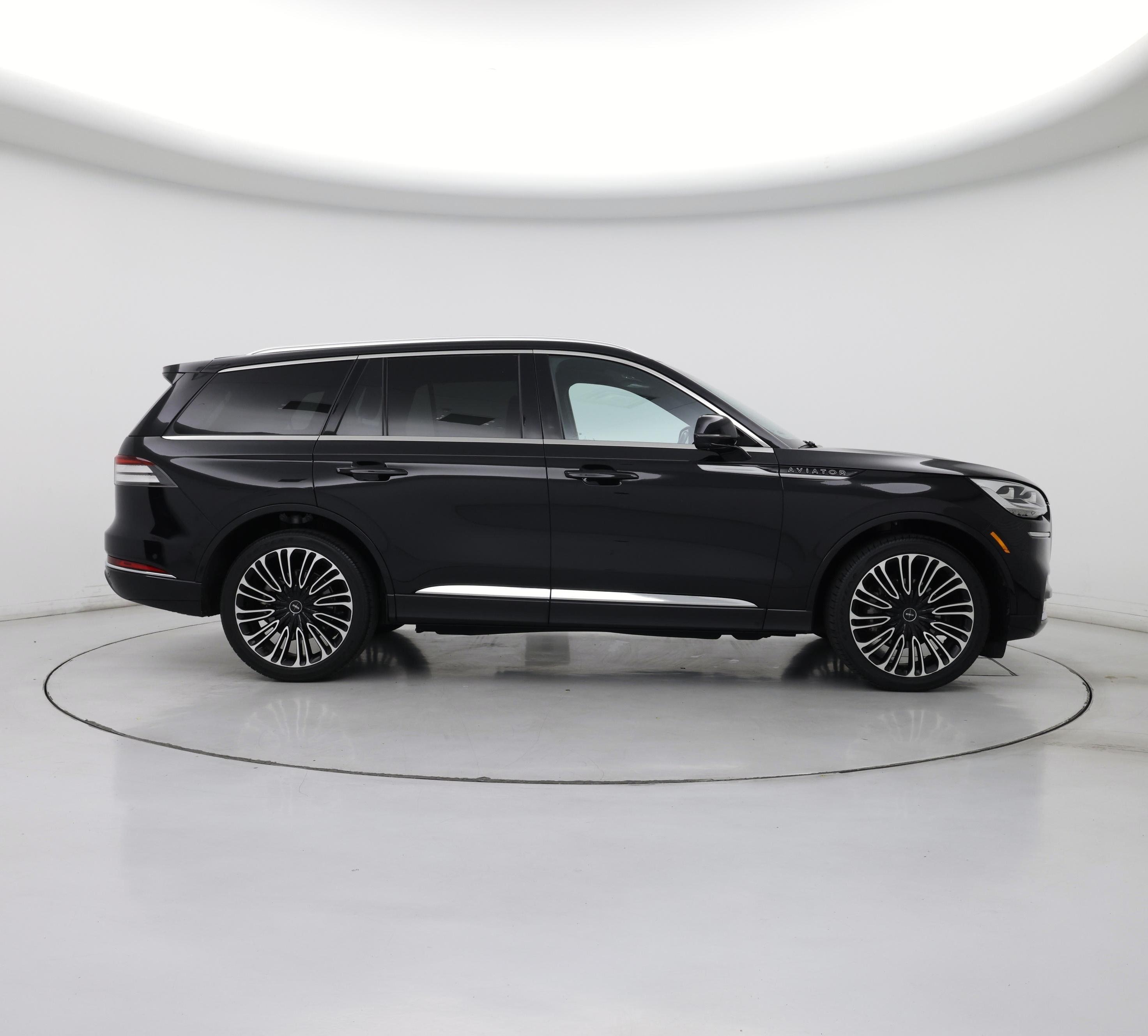 Thumbnail: 2023 Lincoln Aviator - 7