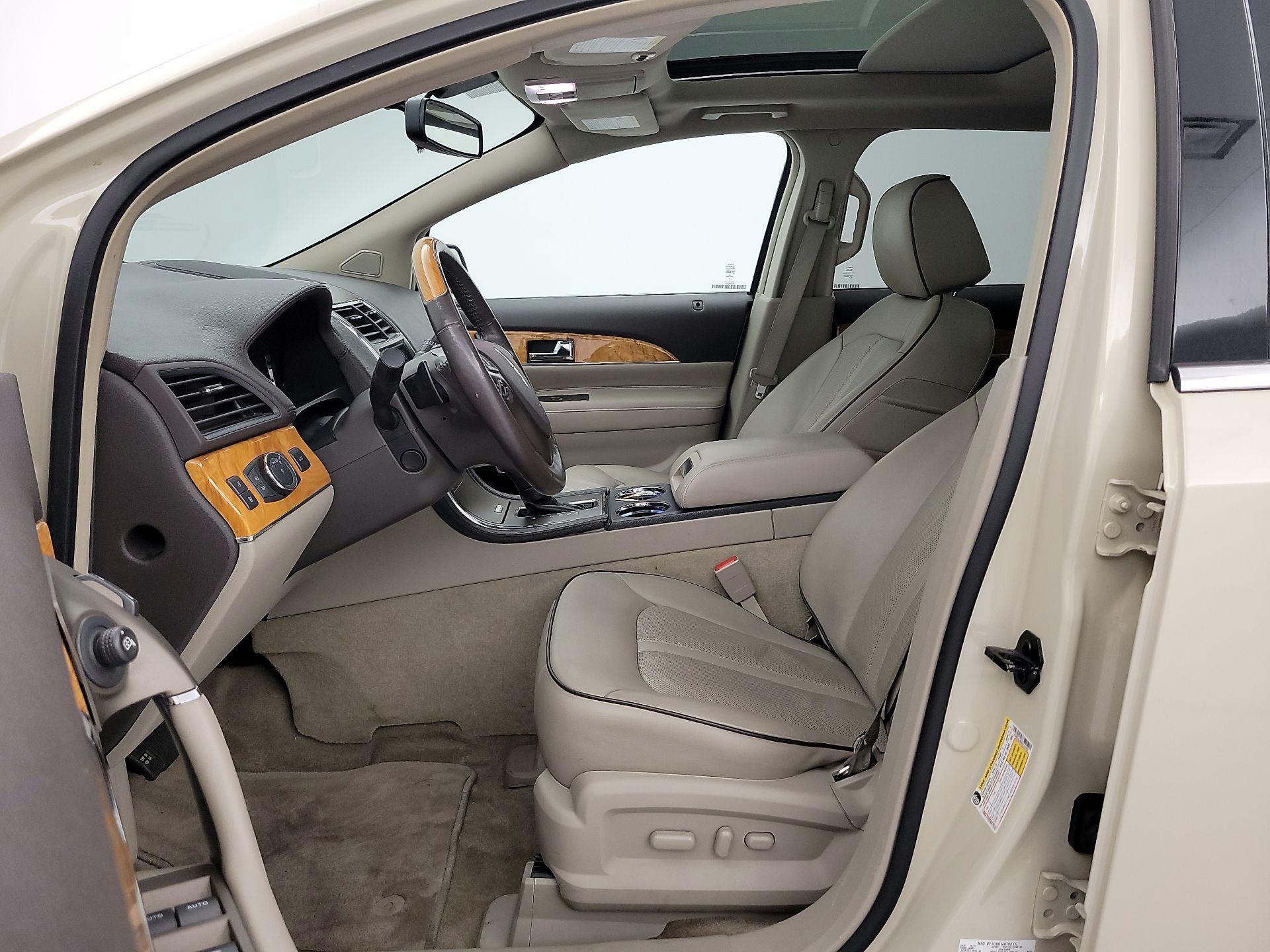Thumbnail: 2015 Lincoln MKX - 11