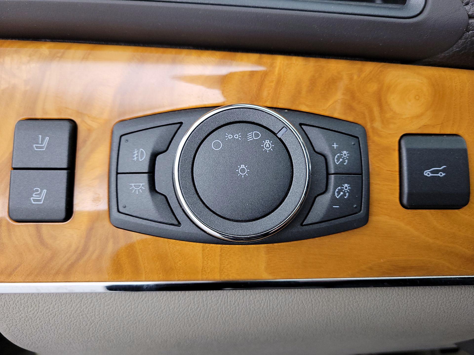 Thumbnail: 2015 Lincoln MKX - 13