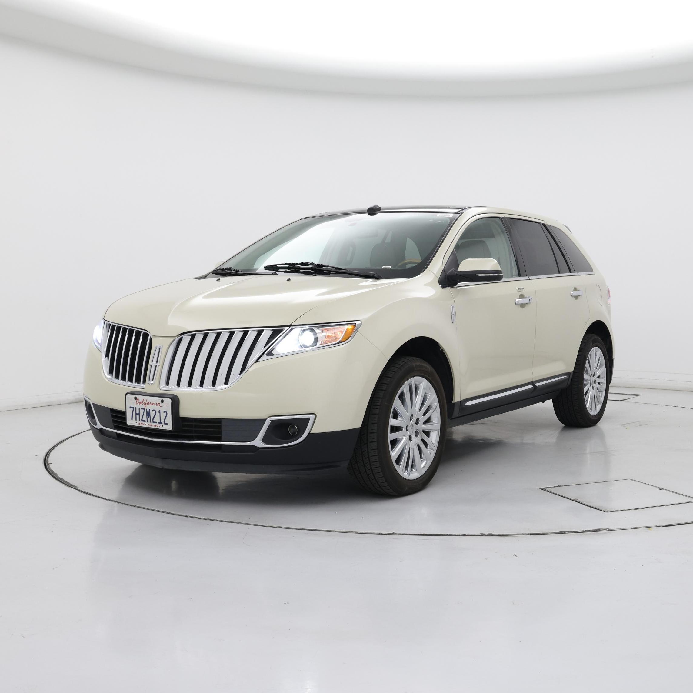 Thumbnail: 2015 Lincoln MKX - 4