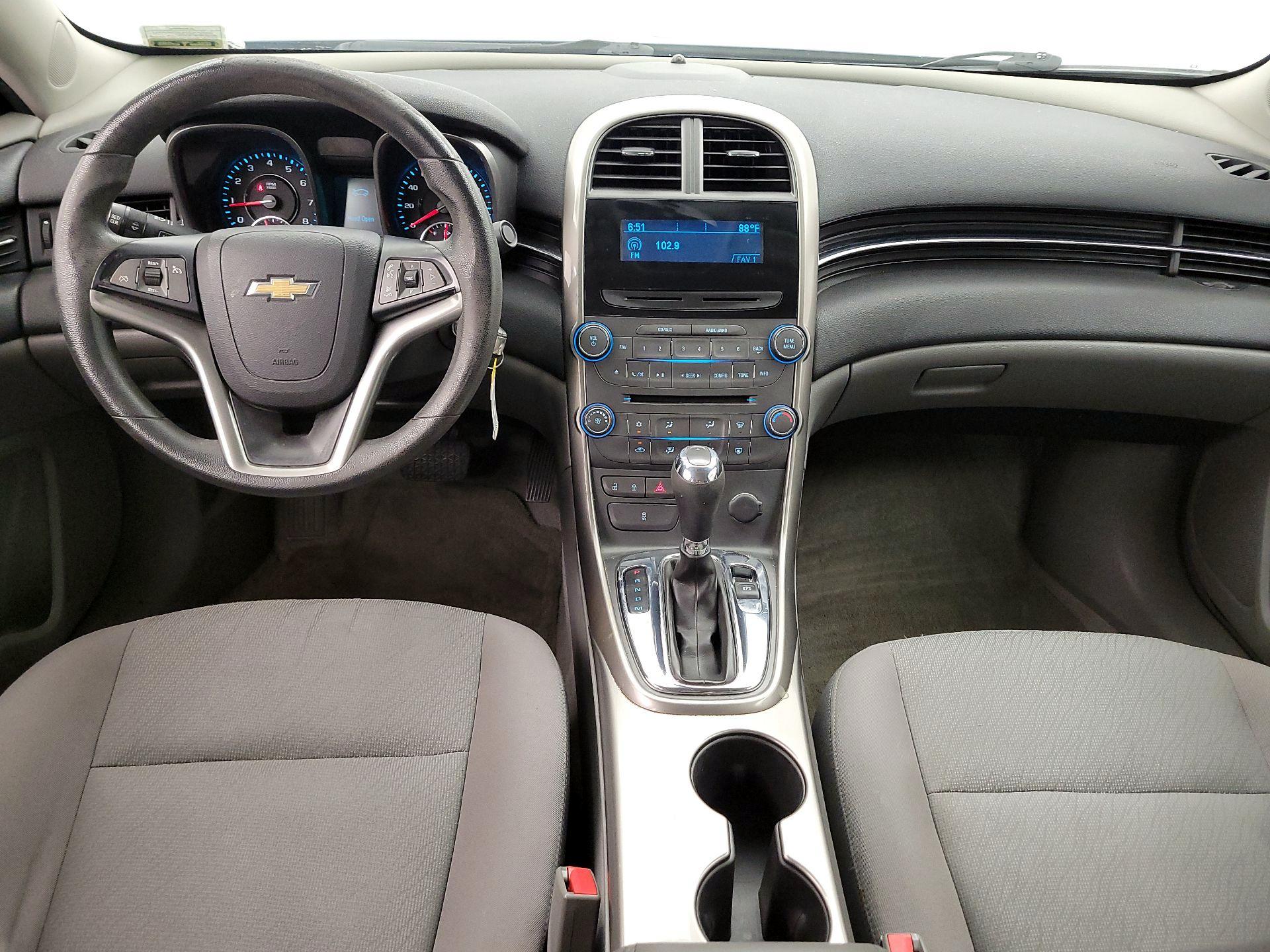 Thumbnail: 2013 Chevrolet Malibu - 9