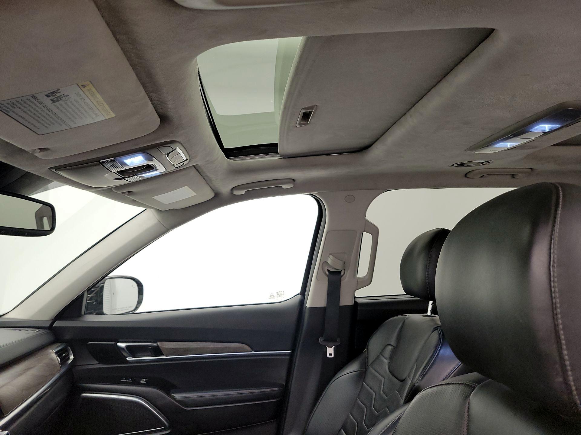 Thumbnail: 2020 Kia Telluride - 20