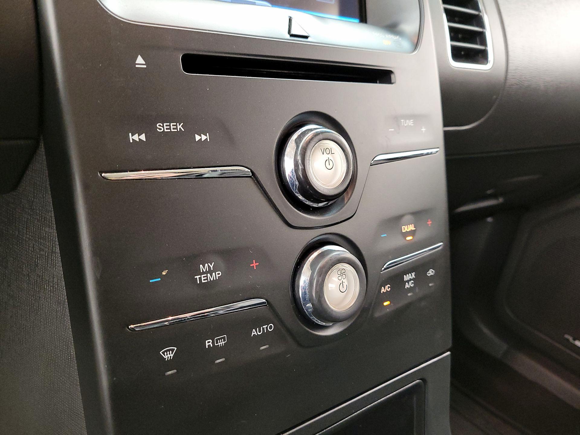 Thumbnail: 2014 Ford Flex - 17