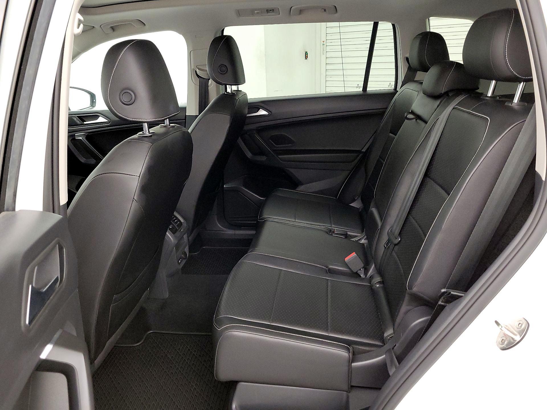 Thumbnail: 2021 Volkswagen Tiguan - 20