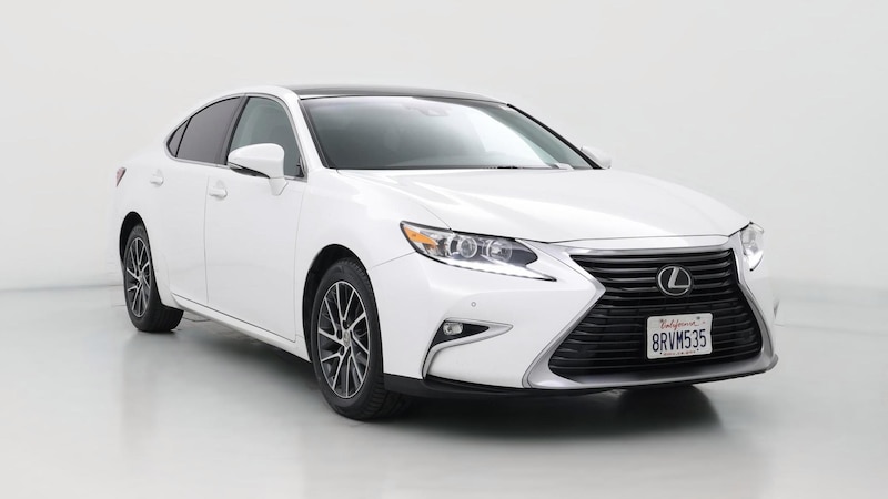 2017 Lexus ES 350 Hero Image