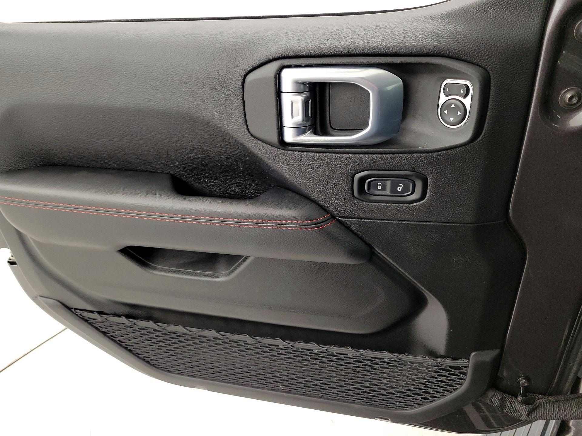 Thumbnail: 2022 Jeep Wrangler - 12
