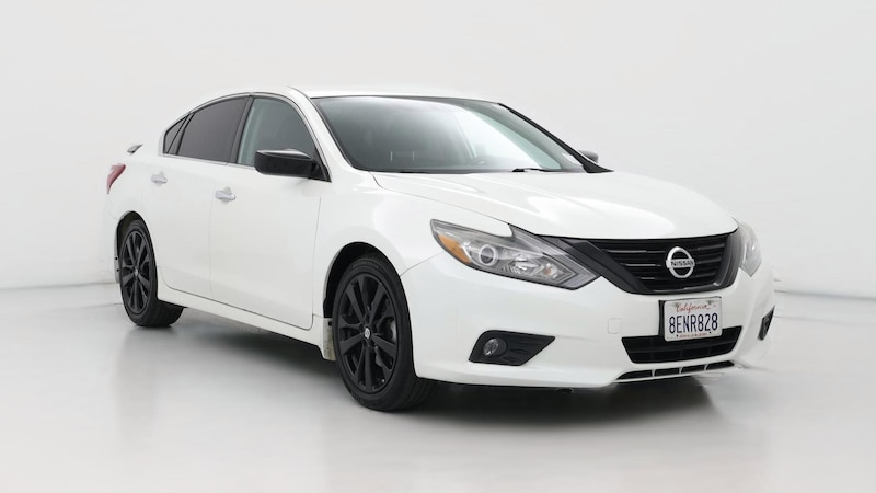 2018 Nissan Altima SR Hero Image