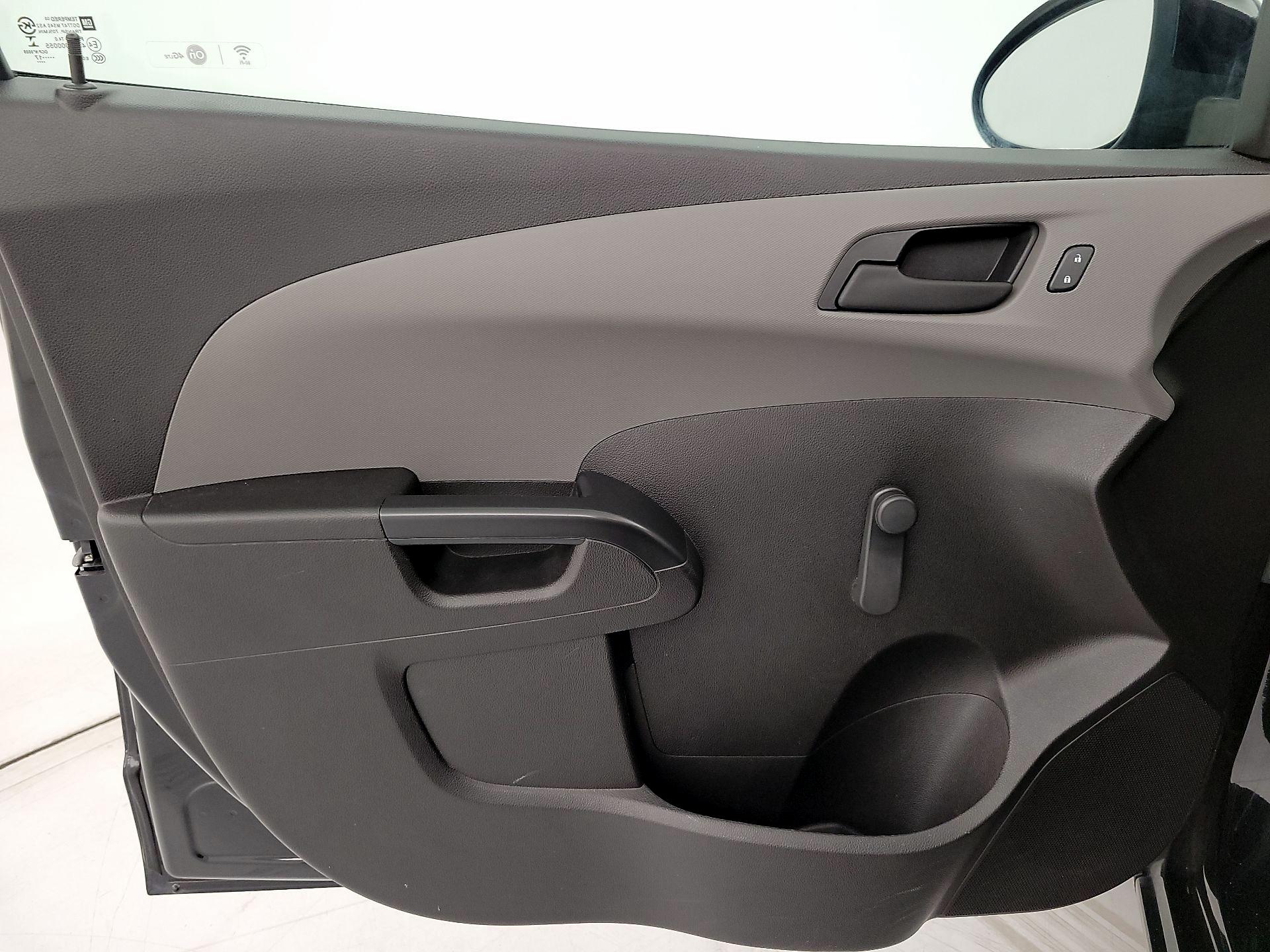Thumbnail: 2017 Chevrolet Sonic - 12