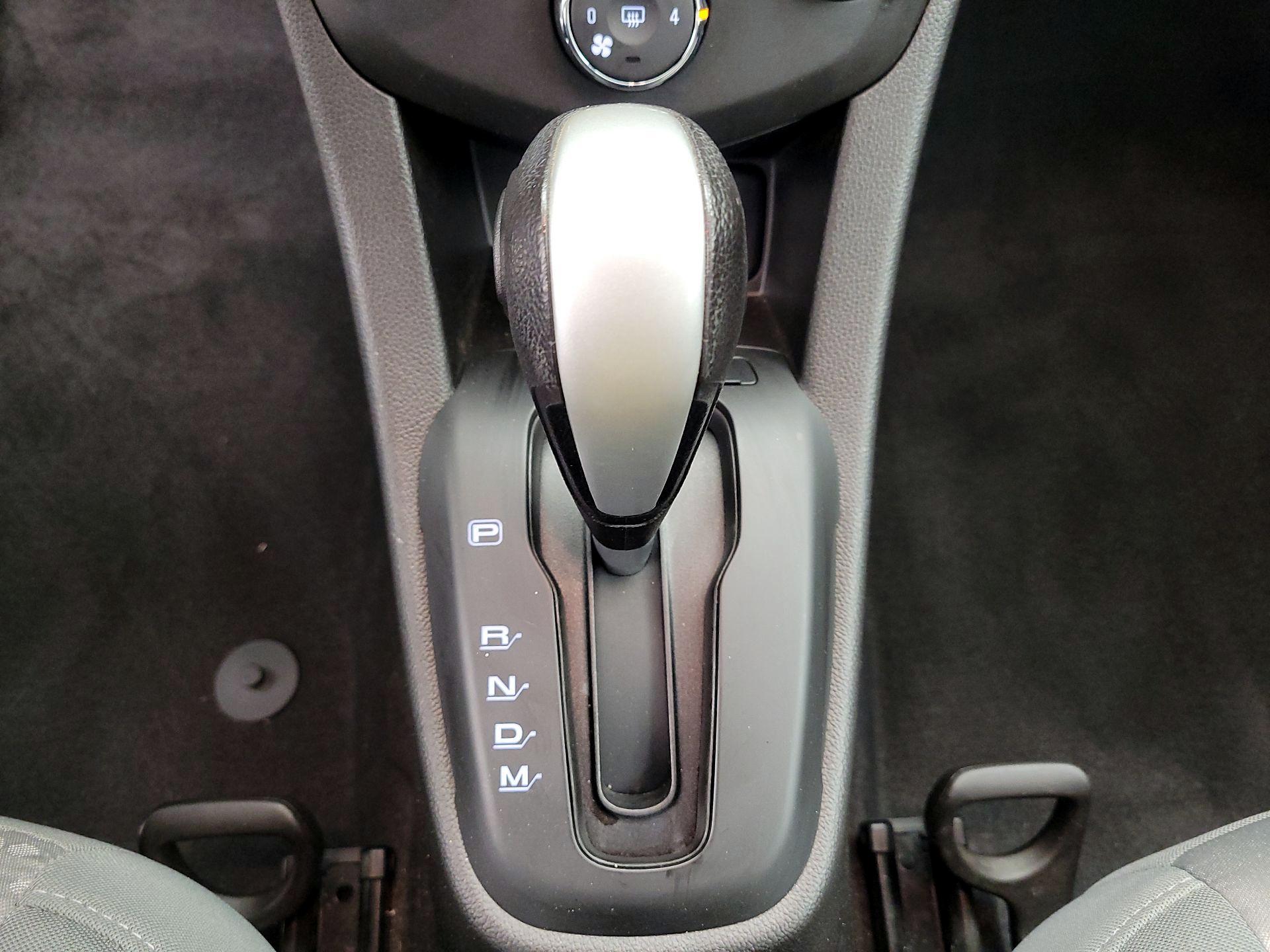 Thumbnail: 2017 Chevrolet Sonic - 17