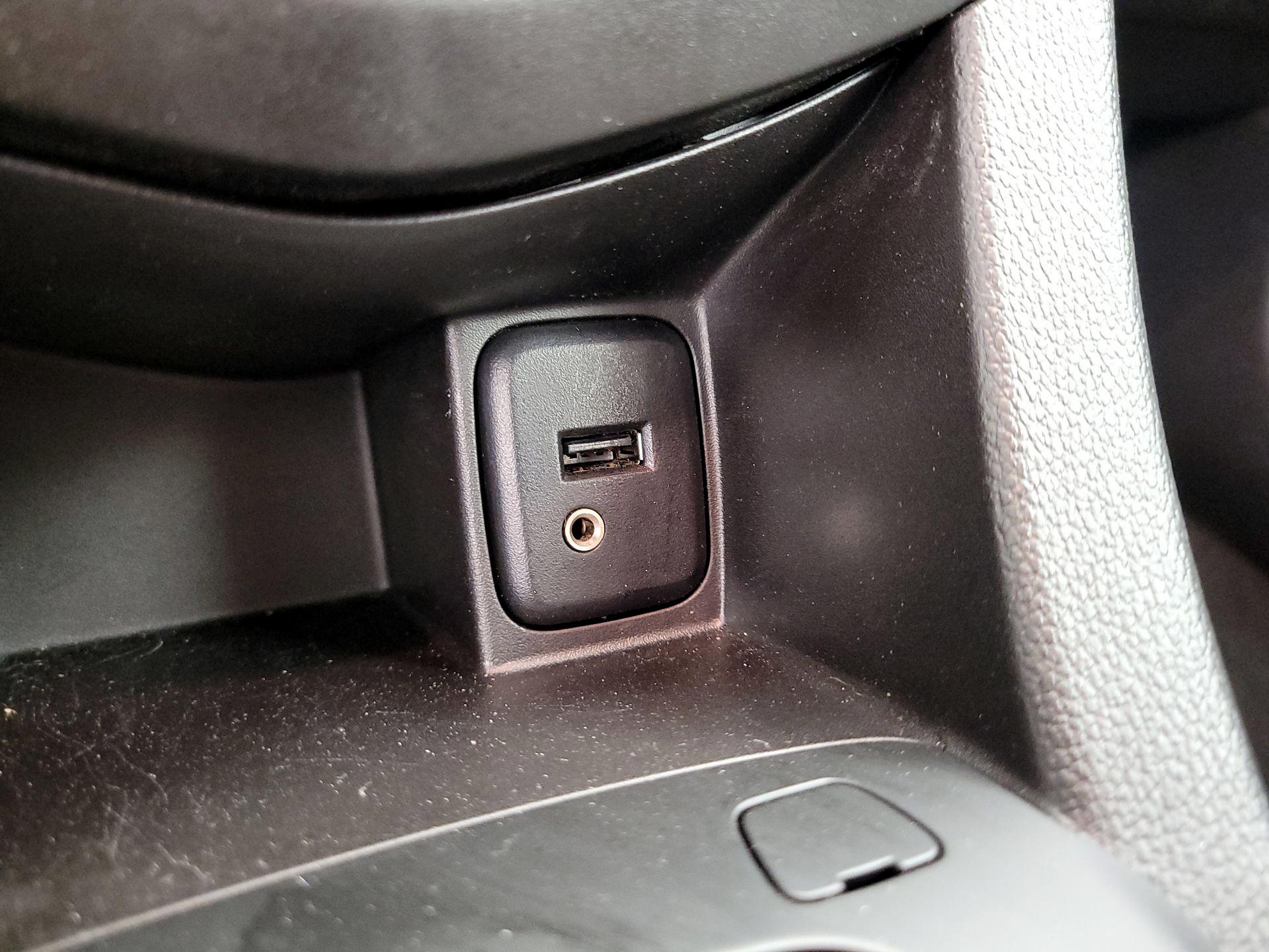 Thumbnail: 2017 Chevrolet Sonic - 18