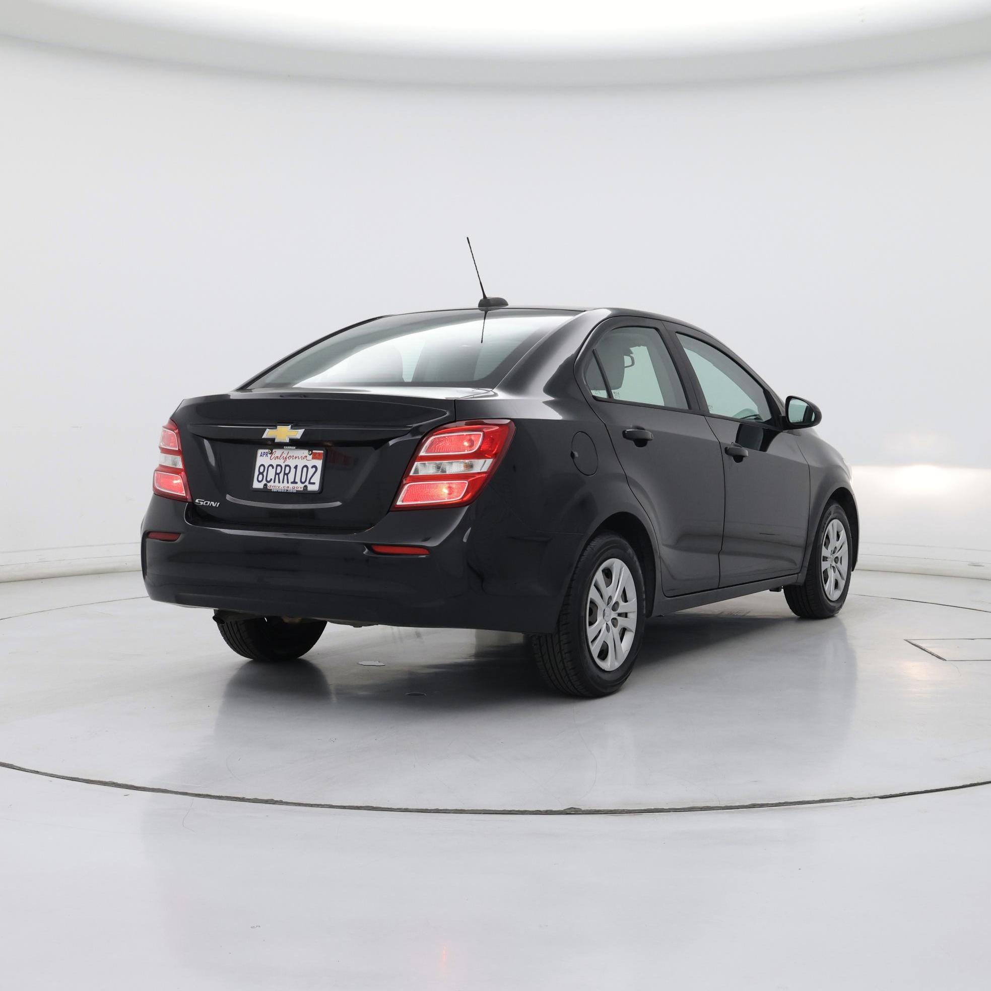 Thumbnail: 2017 Chevrolet Sonic - 8
