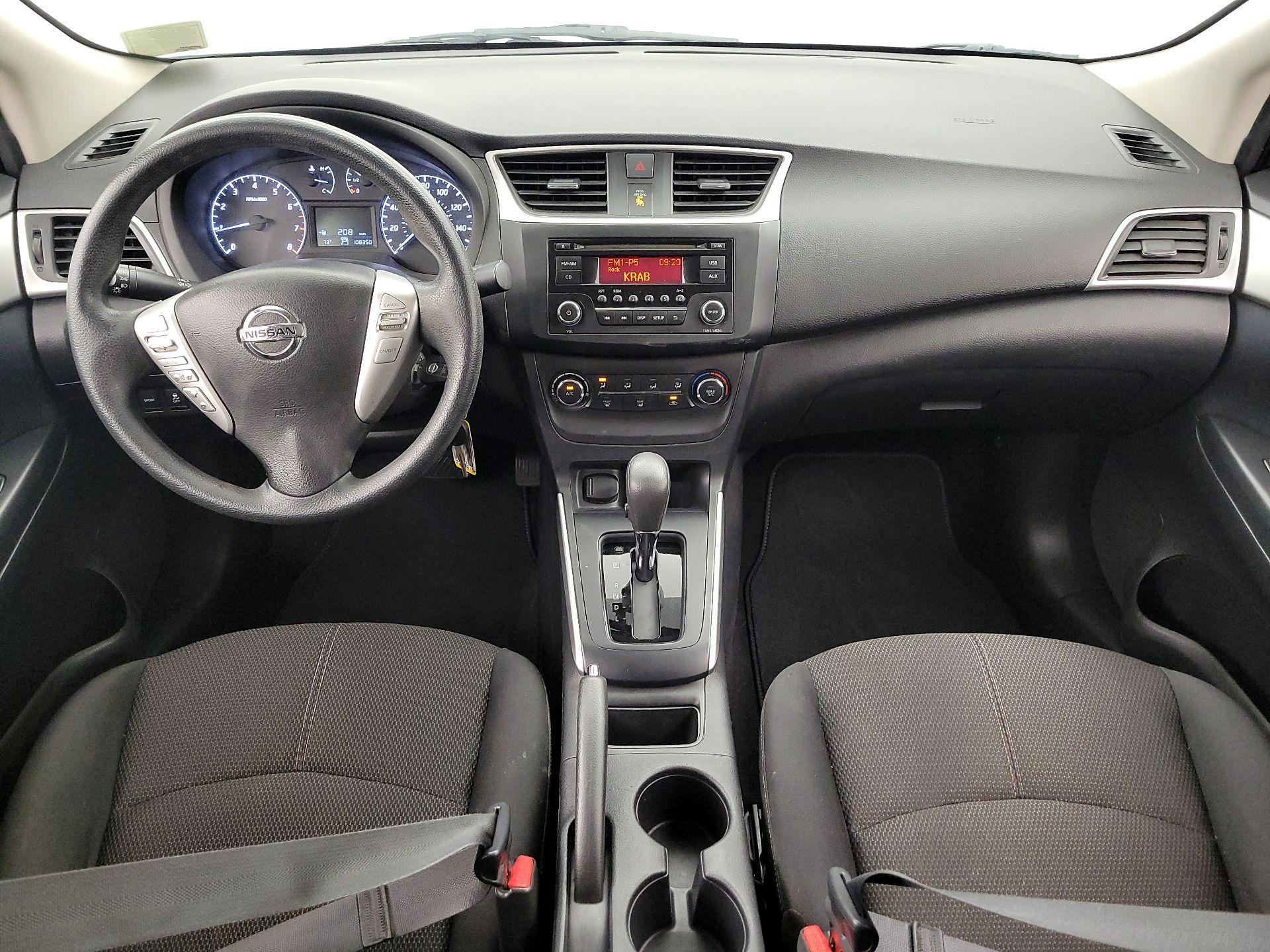 Thumbnail: 2016 Nissan Sentra - 9