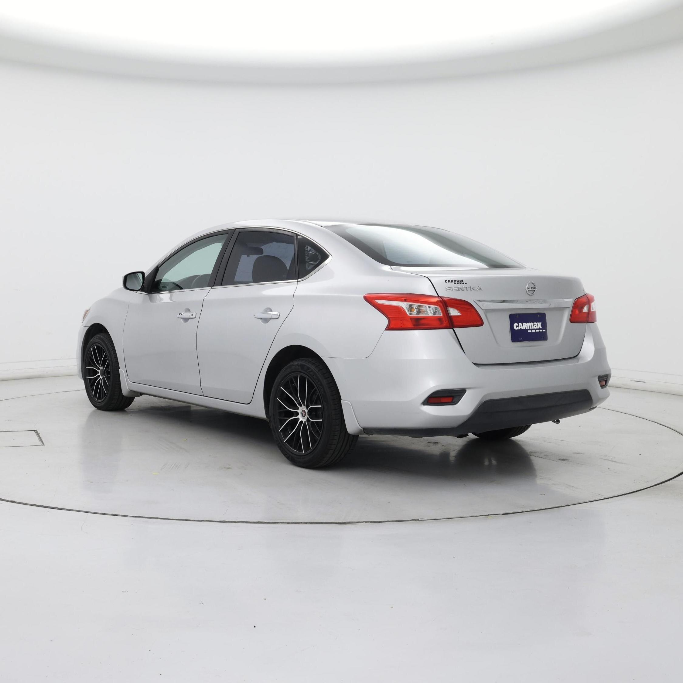 Thumbnail: 2016 Nissan Sentra - 2