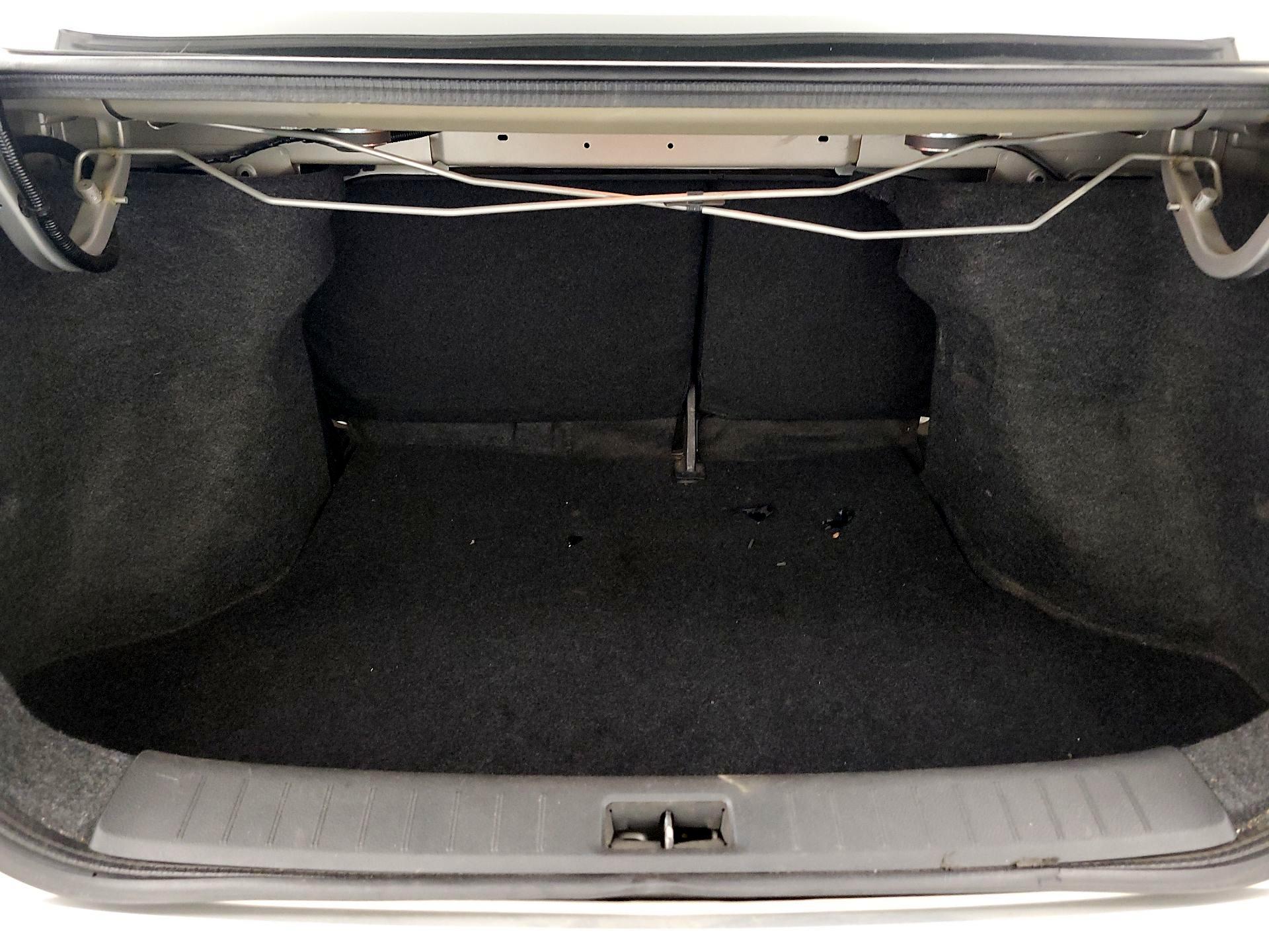 Thumbnail: 2016 Nissan Sentra - 19