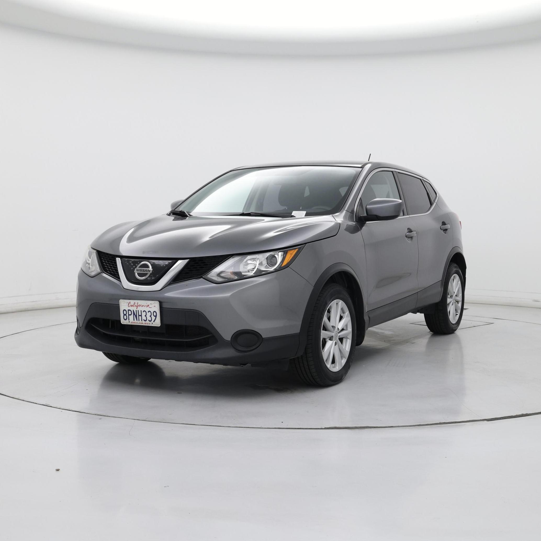 Thumbnail: 2018 Nissan Rogue Sport - 4