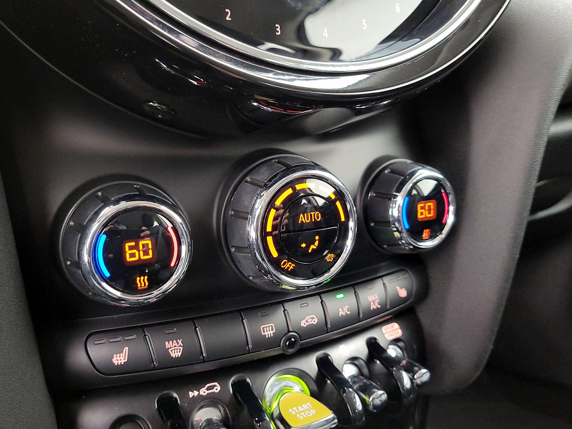 Thumbnail: 2023 MINI Cooper Hardtop - 17