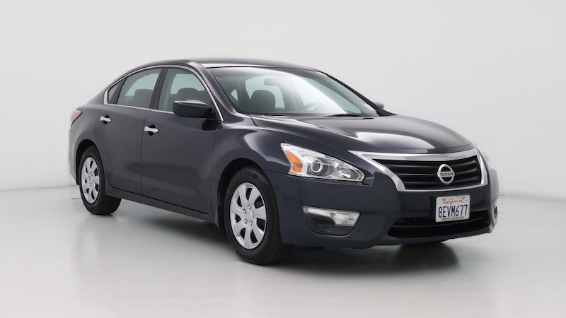 2015 Nissan Altima S Hero Image