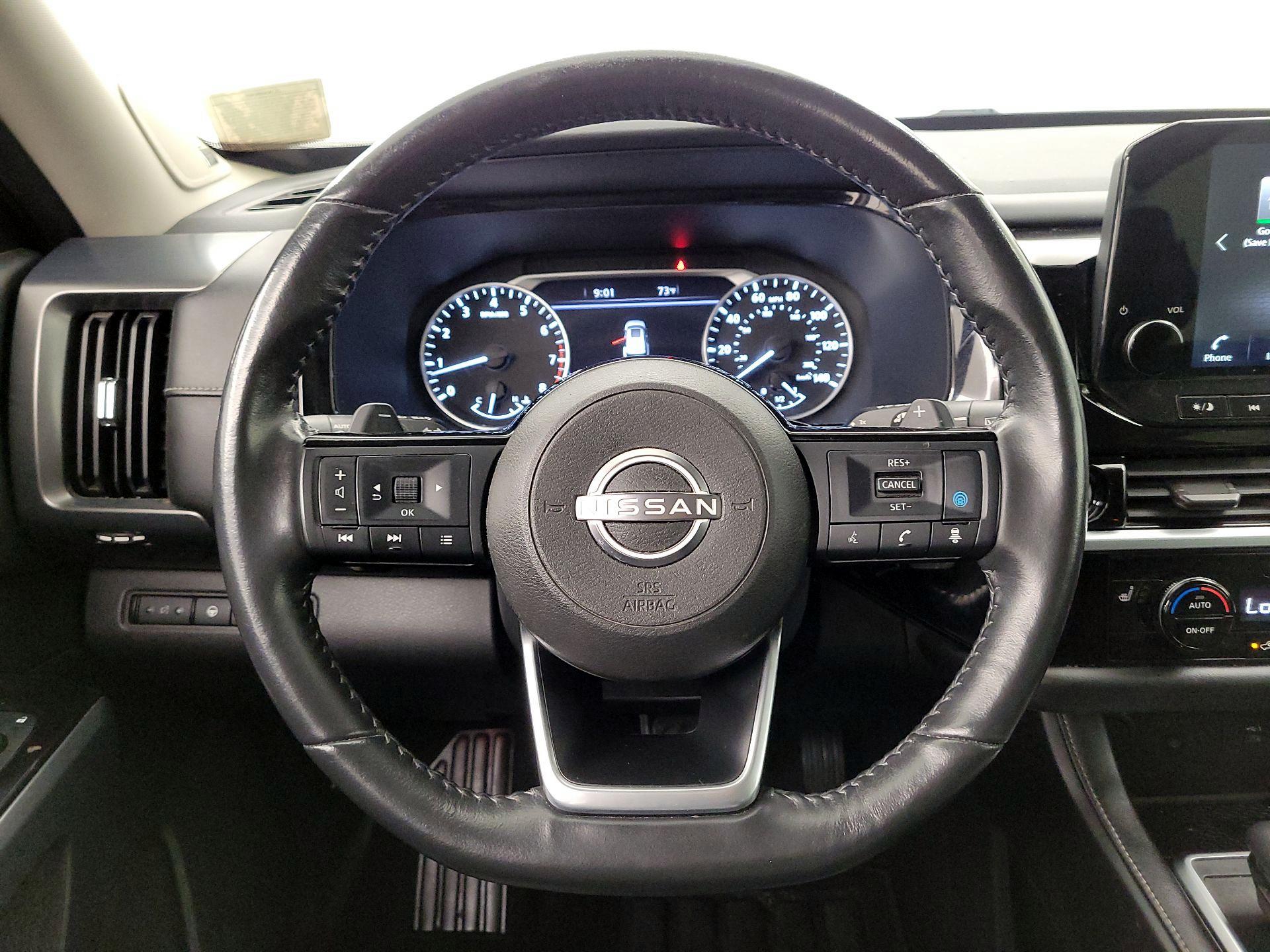 Thumbnail: 2022 Nissan Pathfinder - 10