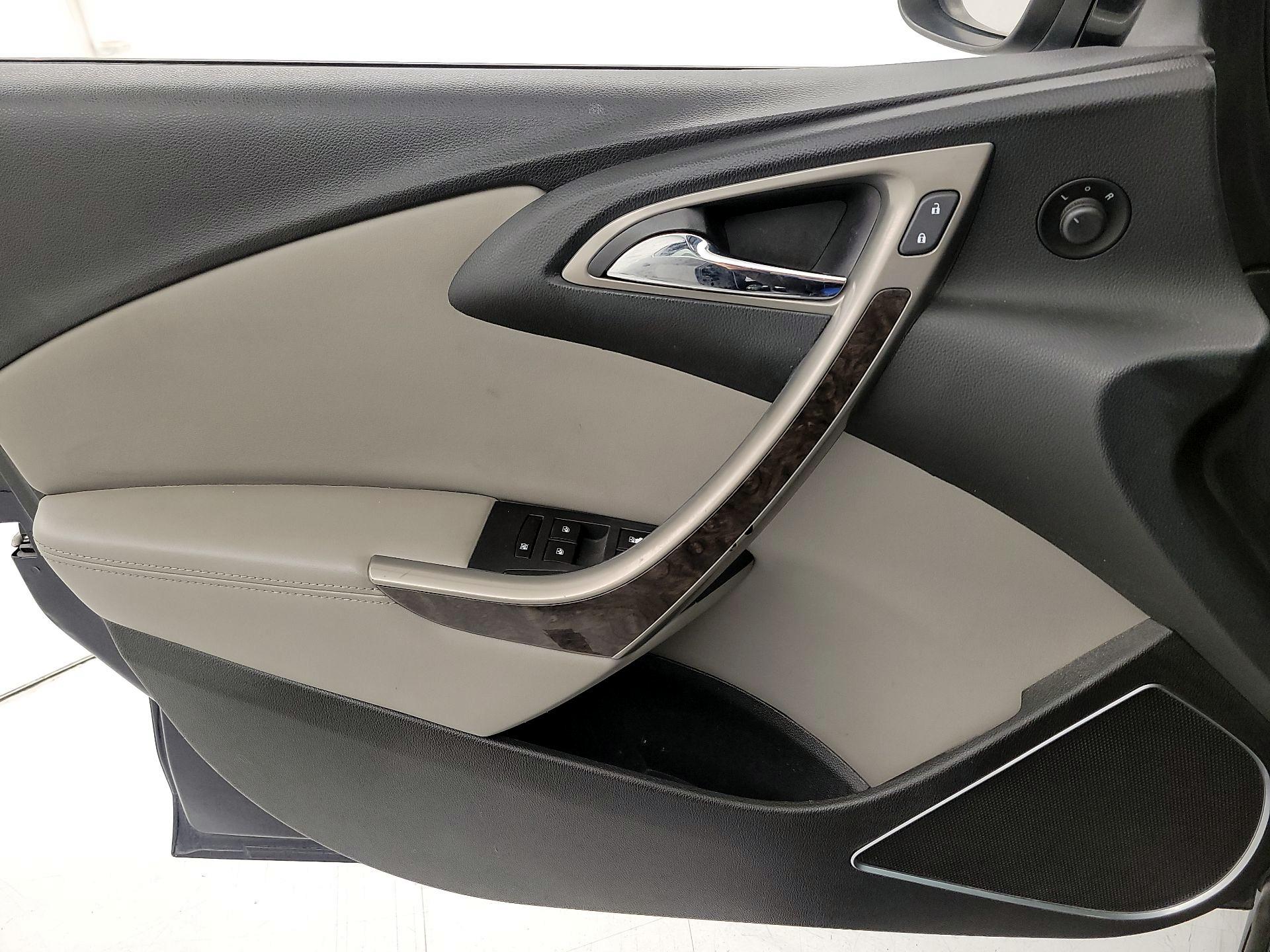 Thumbnail: 2016 Buick Verano - 12