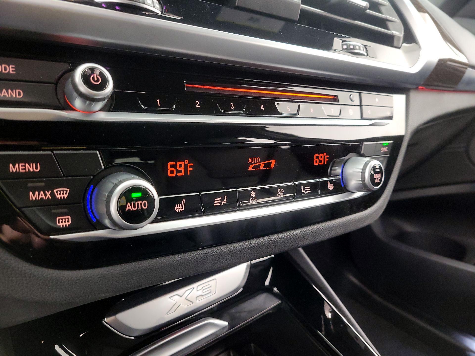Thumbnail: 2019 BMW X3 - 17