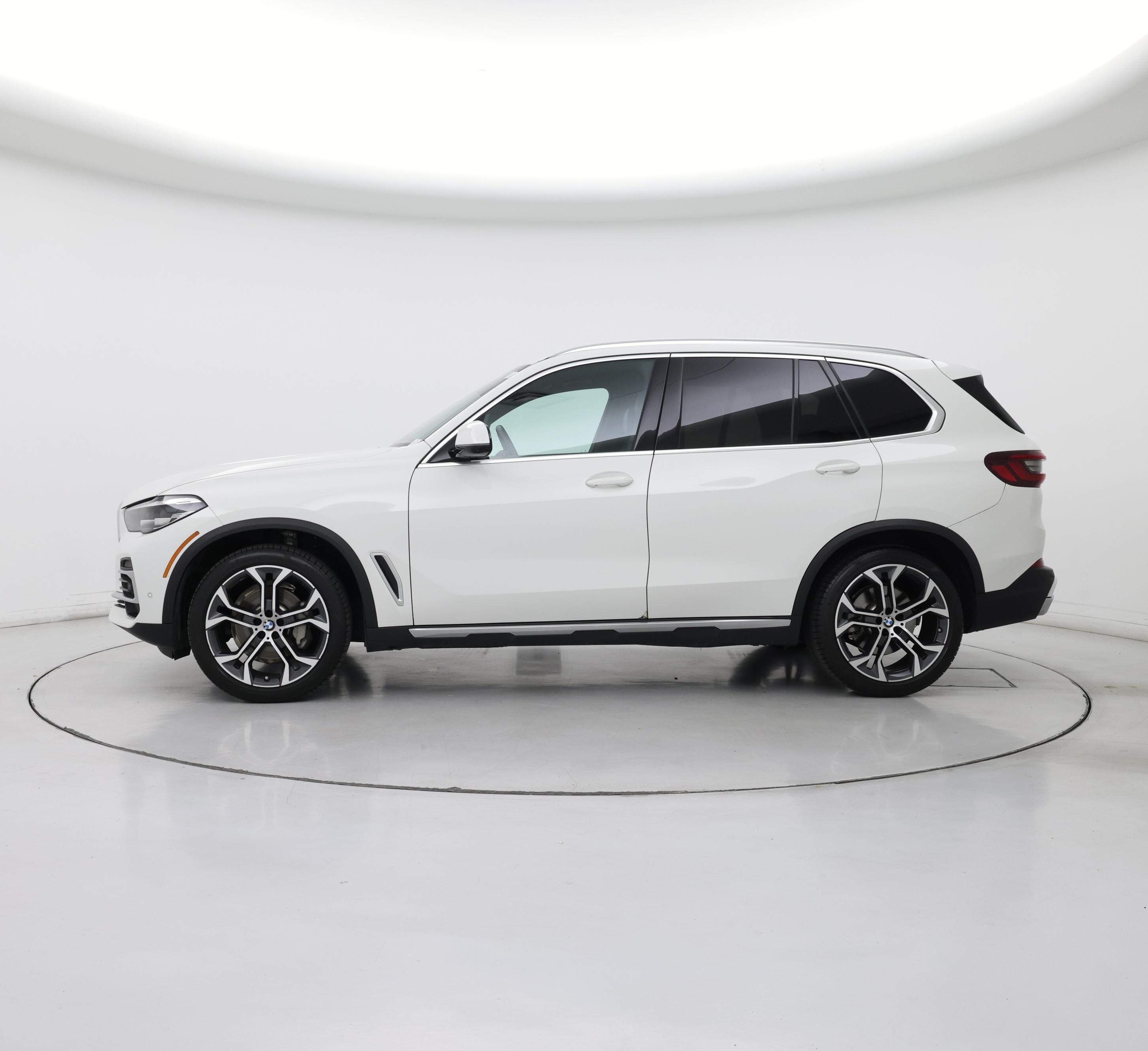 Thumbnail: 2022 BMW X5 - 3