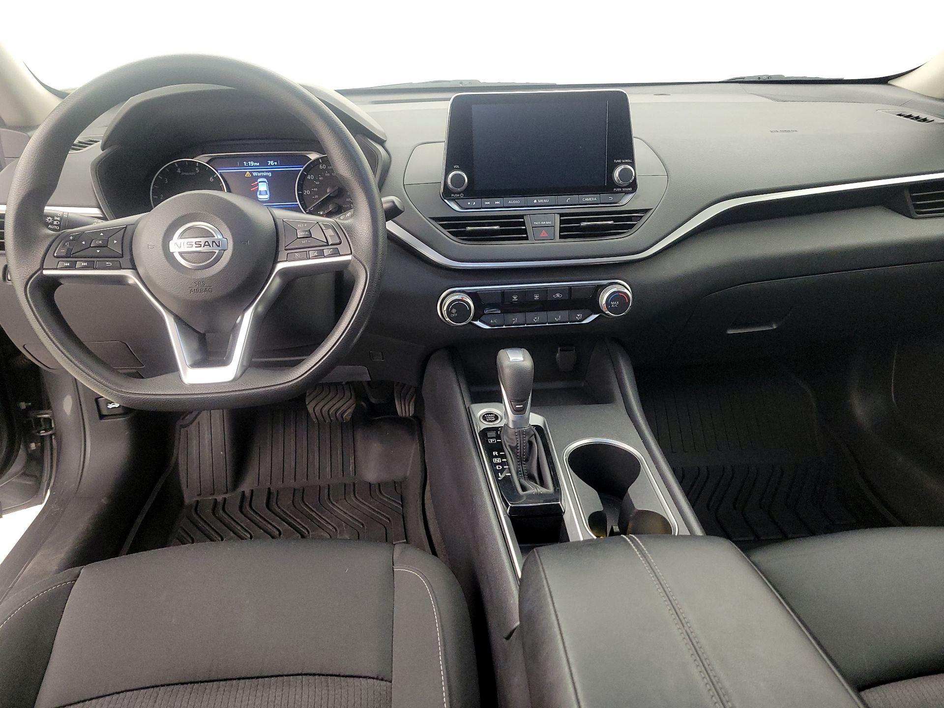 Thumbnail: 2022 Nissan Altima - 9