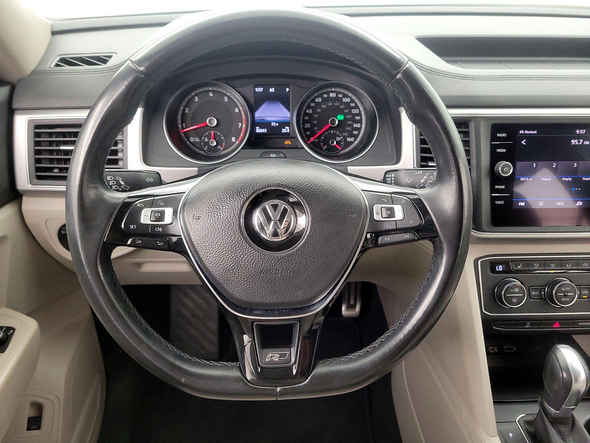 Thumbnail: 2018 Volkswagen Atlas - 10