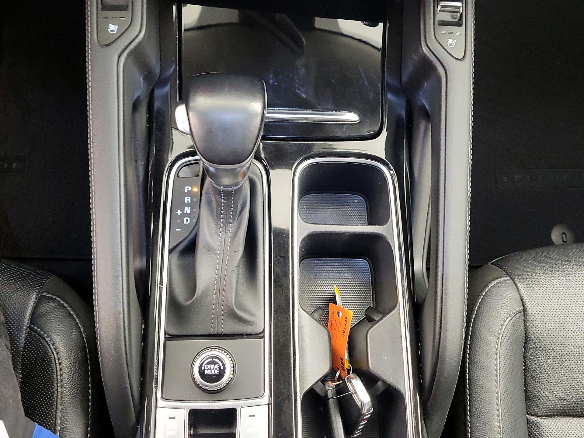 Thumbnail: 2021 Kia Telluride - 18